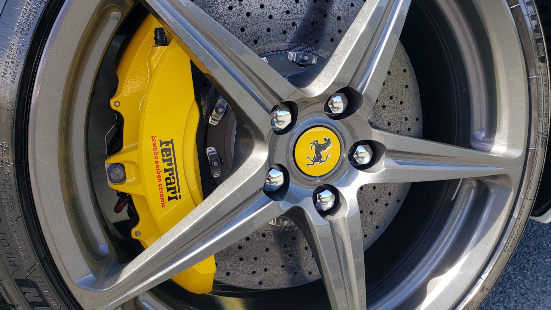 Used 2012 Ferrari 458 ITALIA COUPE / 4.5L V8 / 7-SPEED AUTO / LOW MILES SUPER CLEAN for sale Sold at Formula Imports in Charlotte NC 28227 31
