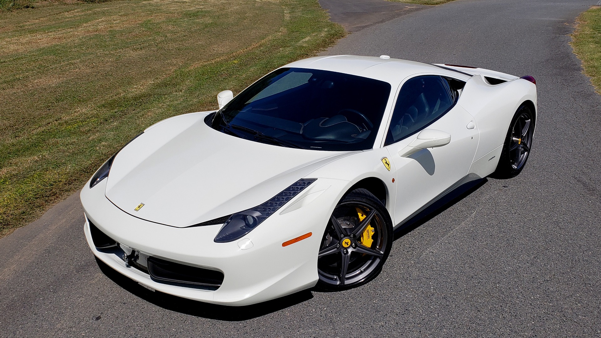 Used 2012 Ferrari 458 ITALIA COUPE / 4.5L V8 / 7-SPEED AUTO / LOW MILES SUPER CLEAN for sale Sold at Formula Imports in Charlotte NC 28227 6