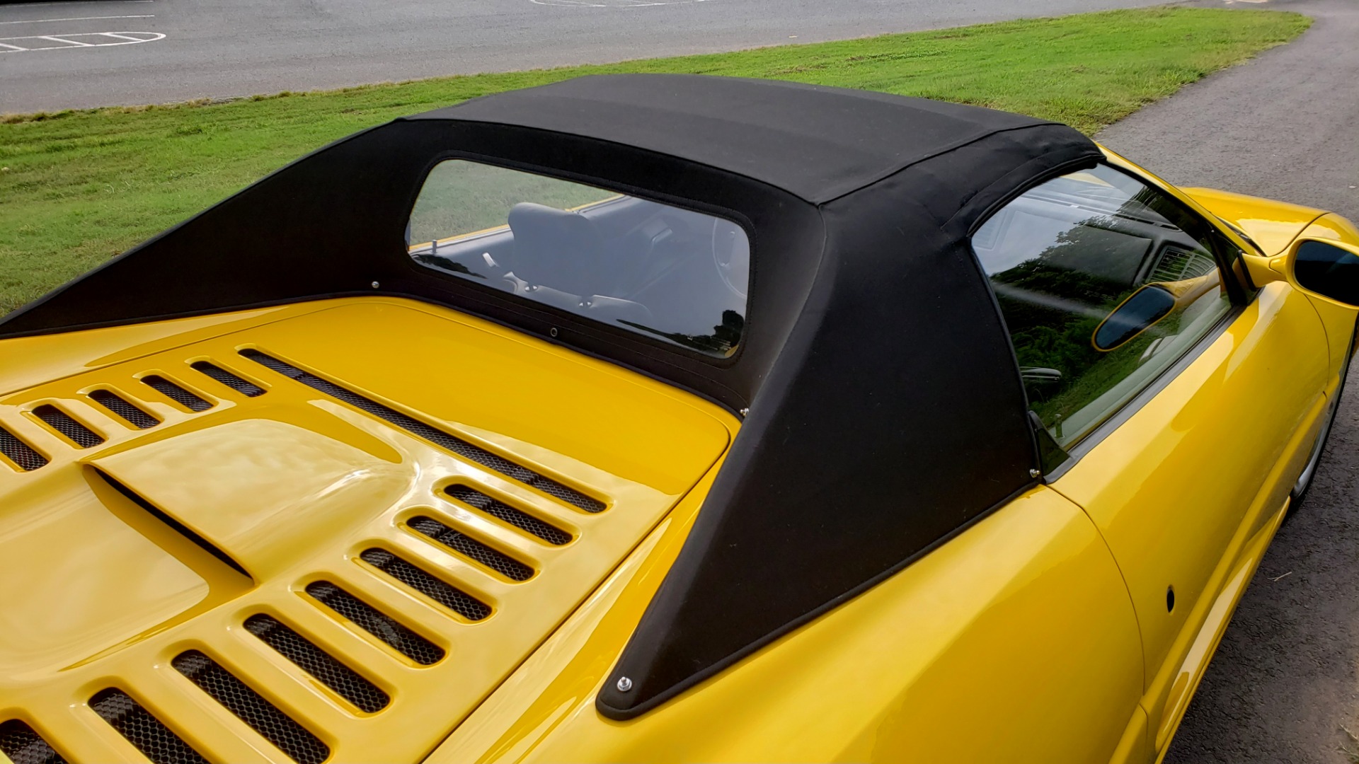 Used 1996 Ferrari F355 SPIDER / GATED 6-SPEED MANUAL / LOW MILES / NEW TIRES for sale Sold at Formula Imports in Charlotte NC 28227 11
