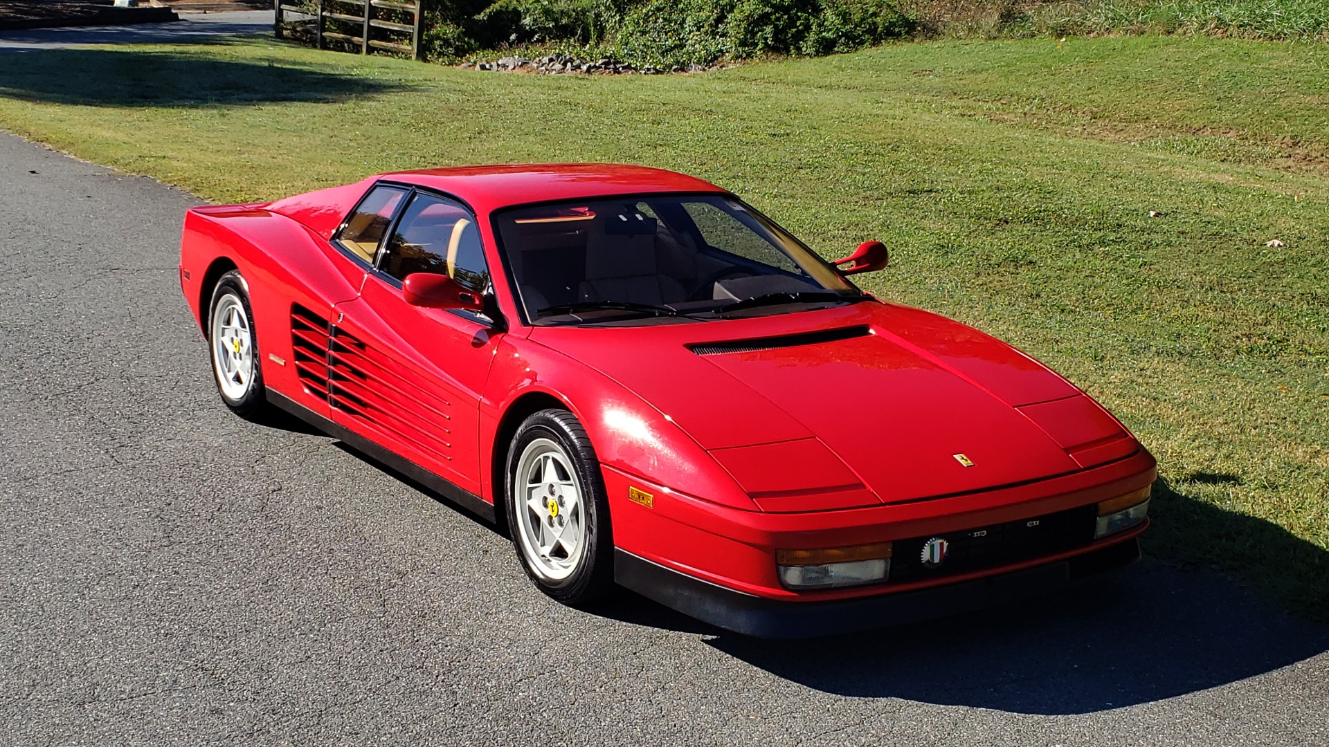 Used 1988 Ferrari TESTAROSSA COUPE / 4.9L FLAT-12 / 5-SPEED MANUAL / LOW MILES SUPER CLEAN for sale Sold at Formula Imports in Charlotte NC 28227 14