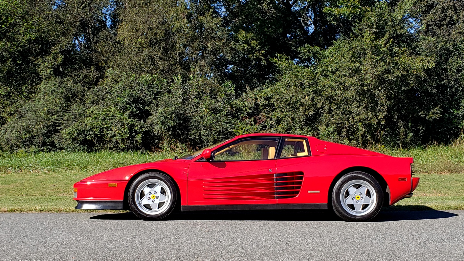 Used 1988 Ferrari TESTAROSSA COUPE / 4.9L FLAT-12 / 5-SPEED MANUAL / LOW MILES SUPER CLEAN for sale Sold at Formula Imports in Charlotte NC 28227 3