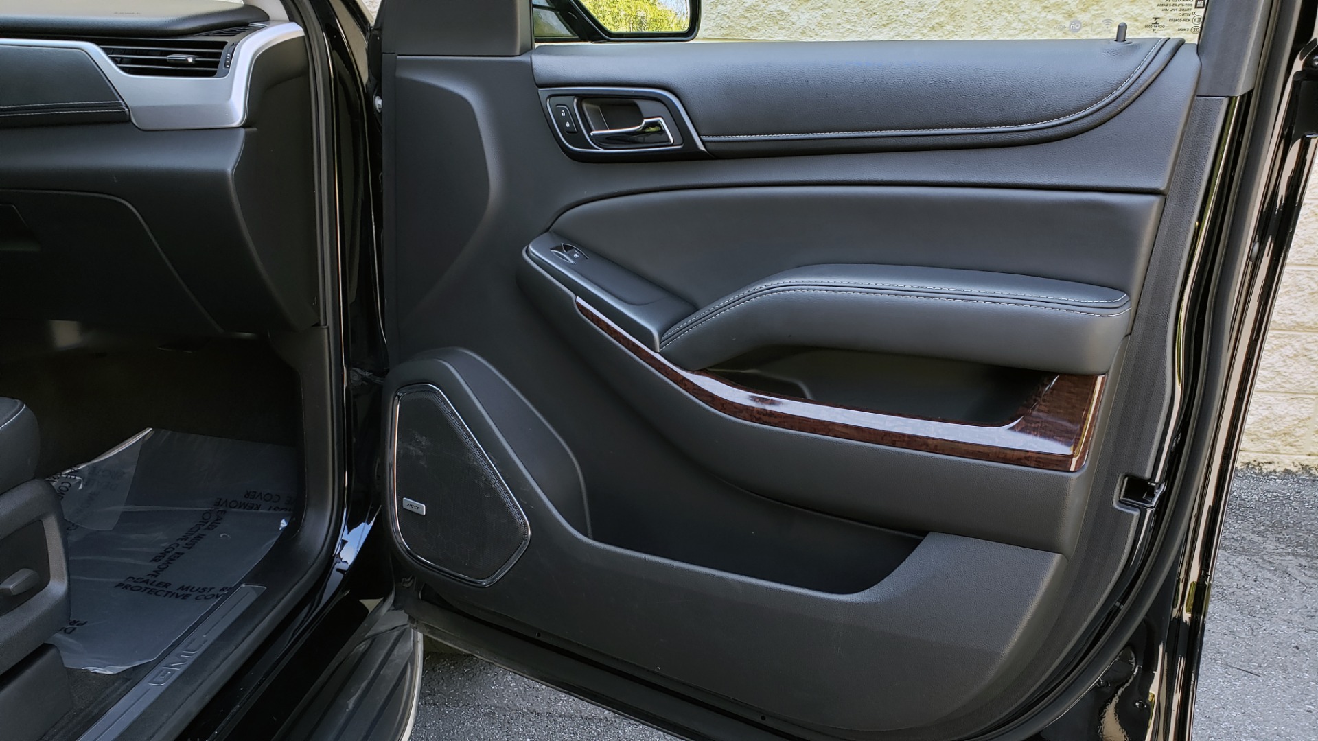 Used 2016 GMC YUKON XL SLT / NAV / BOSE / 3-ROWS - SEATS 8 / REARVIEW for sale Sold at Formula Imports in Charlotte NC 28227 74