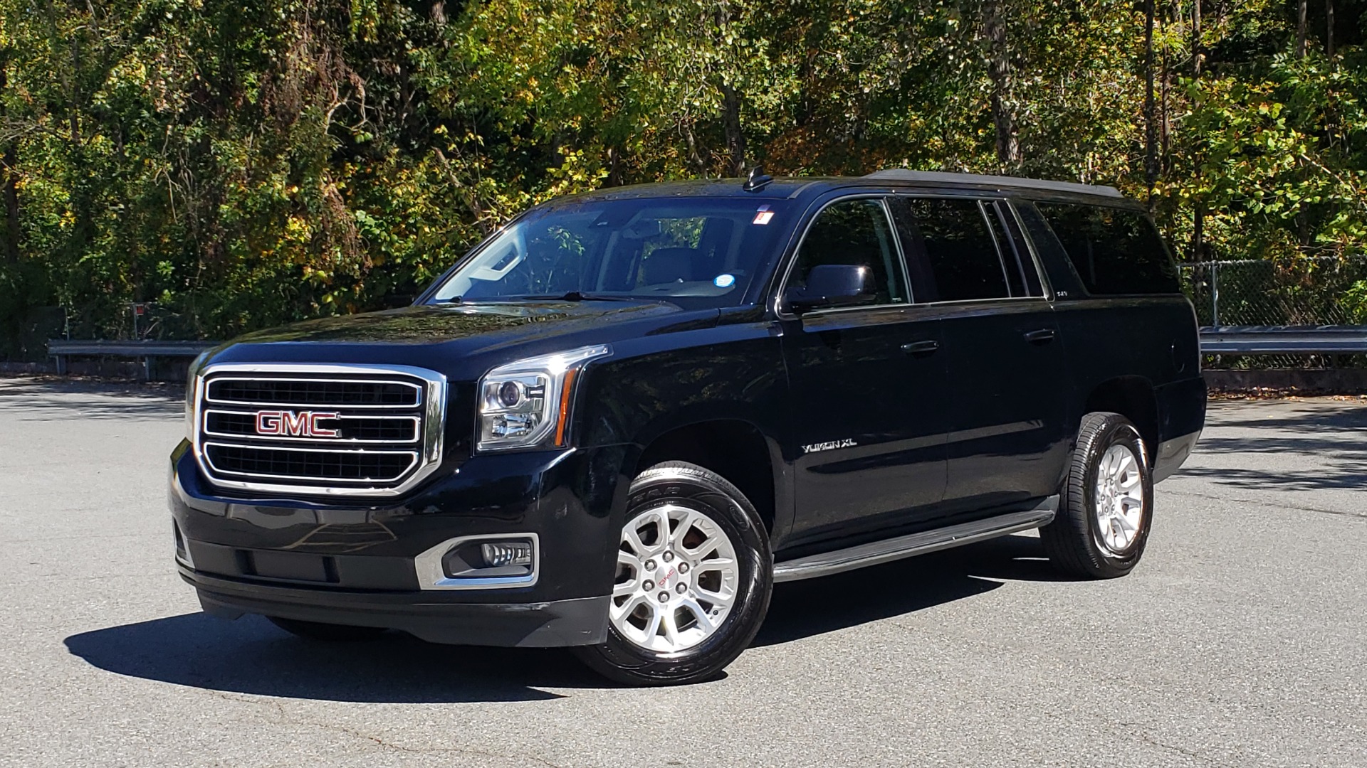 Used 2016 GMC YUKON XL SLT / NAV / BOSE / 3-ROWS - SEATS 8 / REARVIEW for sale Sold at Formula Imports in Charlotte NC 28227 1
