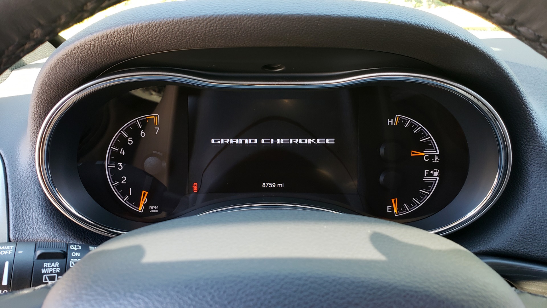 Used 2019 Jeep GRAND CHEROKEE ALTITUDE 4X4 / NAV / WIFI / SUNROOF / REARVIEW for sale Sold at Formula Imports in Charlotte NC 28227 31