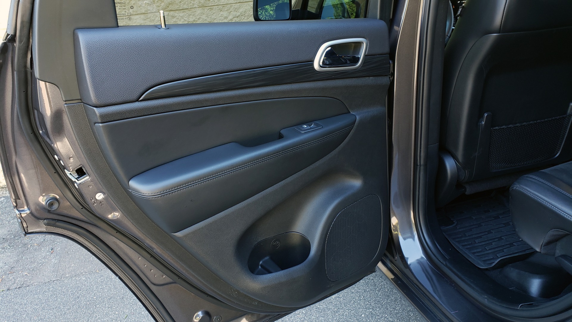 Used 2019 Jeep GRAND CHEROKEE ALTITUDE 4X4 / NAV / WIFI / SUNROOF / REARVIEW for sale Sold at Formula Imports in Charlotte NC 28227 61