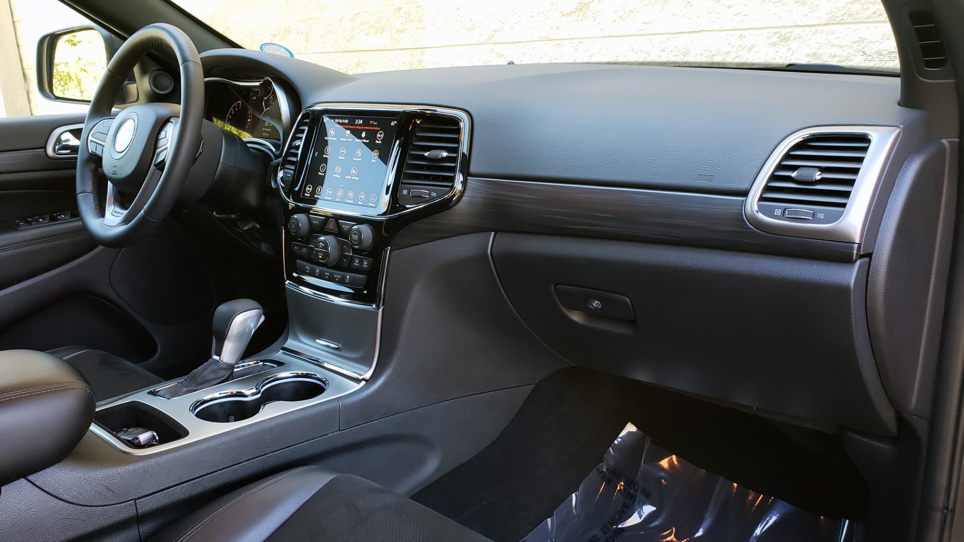 Used 2019 Jeep GRAND CHEROKEE ALTITUDE 4X4 / NAV / WIFI / SUNROOF / REARVIEW for sale Sold at Formula Imports in Charlotte NC 28227 71