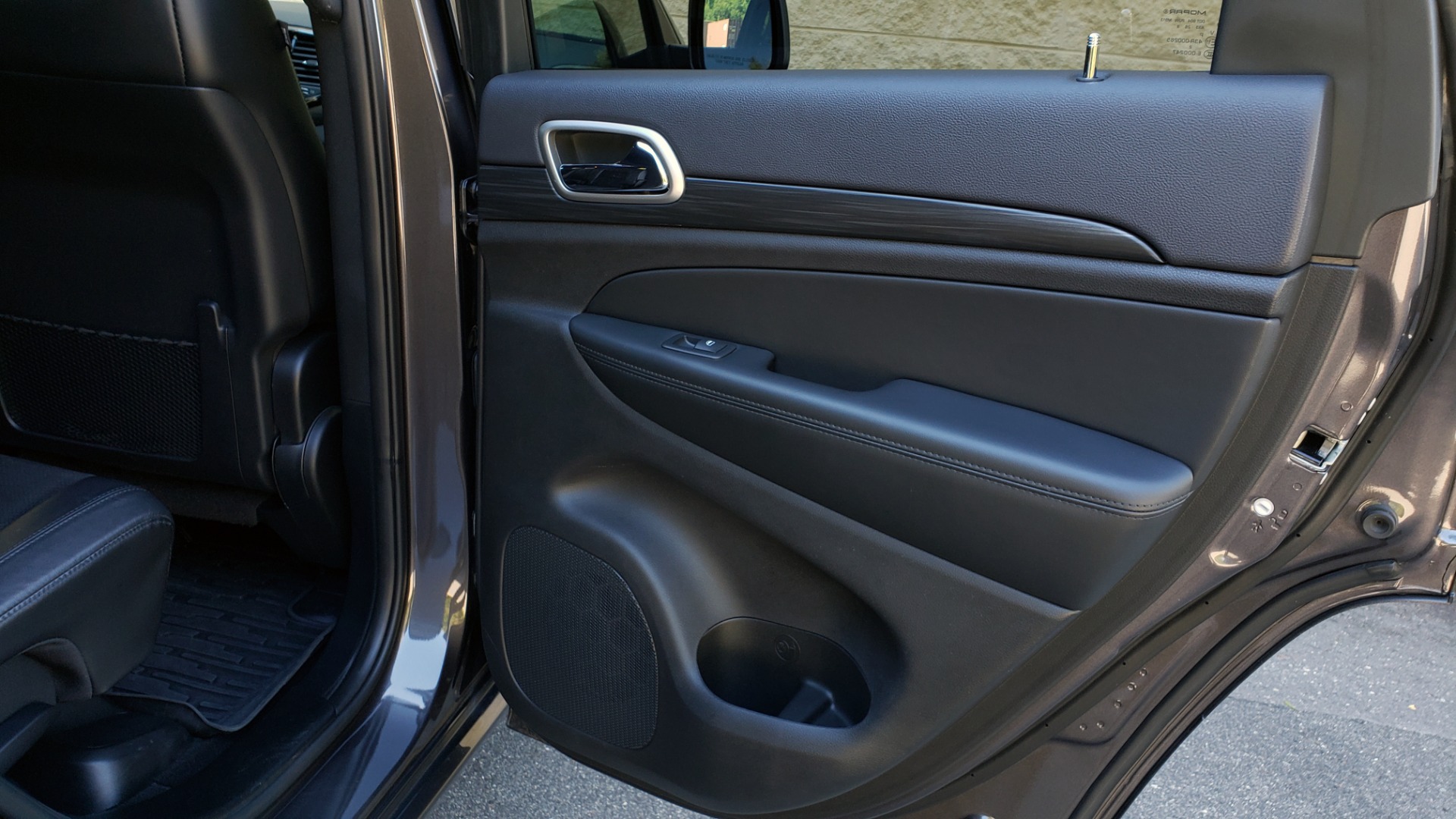 Used 2019 Jeep GRAND CHEROKEE ALTITUDE 4X4 / NAV / WIFI / SUNROOF / REARVIEW for sale Sold at Formula Imports in Charlotte NC 28227 72