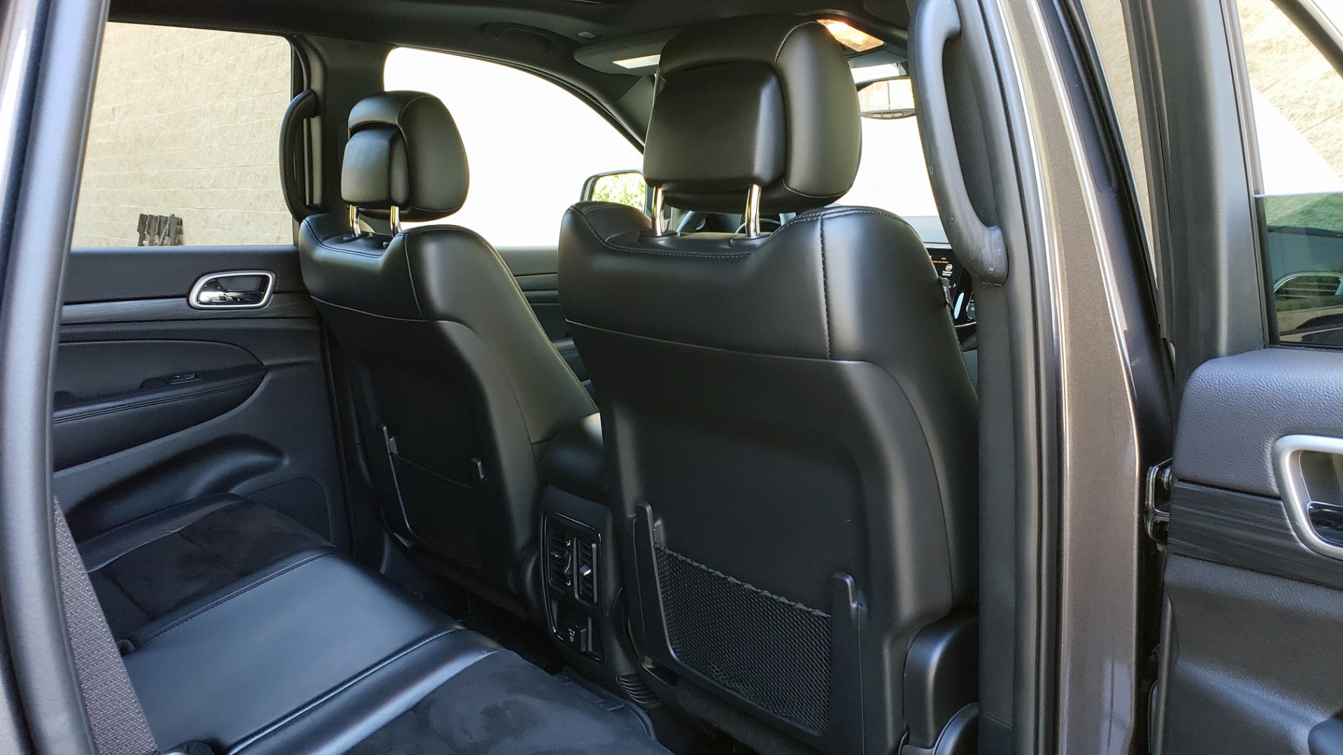 Used 2019 Jeep GRAND CHEROKEE ALTITUDE 4X4 / NAV / WIFI / SUNROOF / REARVIEW for sale Sold at Formula Imports in Charlotte NC 28227 78