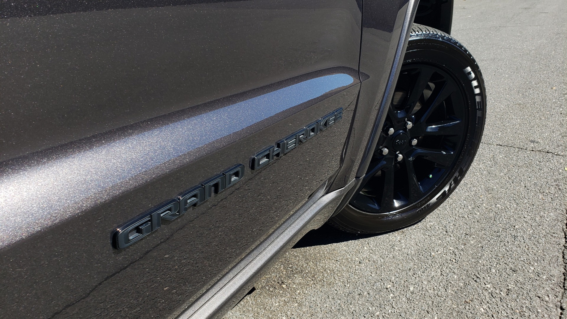 Used 2019 Jeep GRAND CHEROKEE ALTITUDE 4X4 / NAV / WIFI / SUNROOF / REARVIEW for sale Sold at Formula Imports in Charlotte NC 28227 9