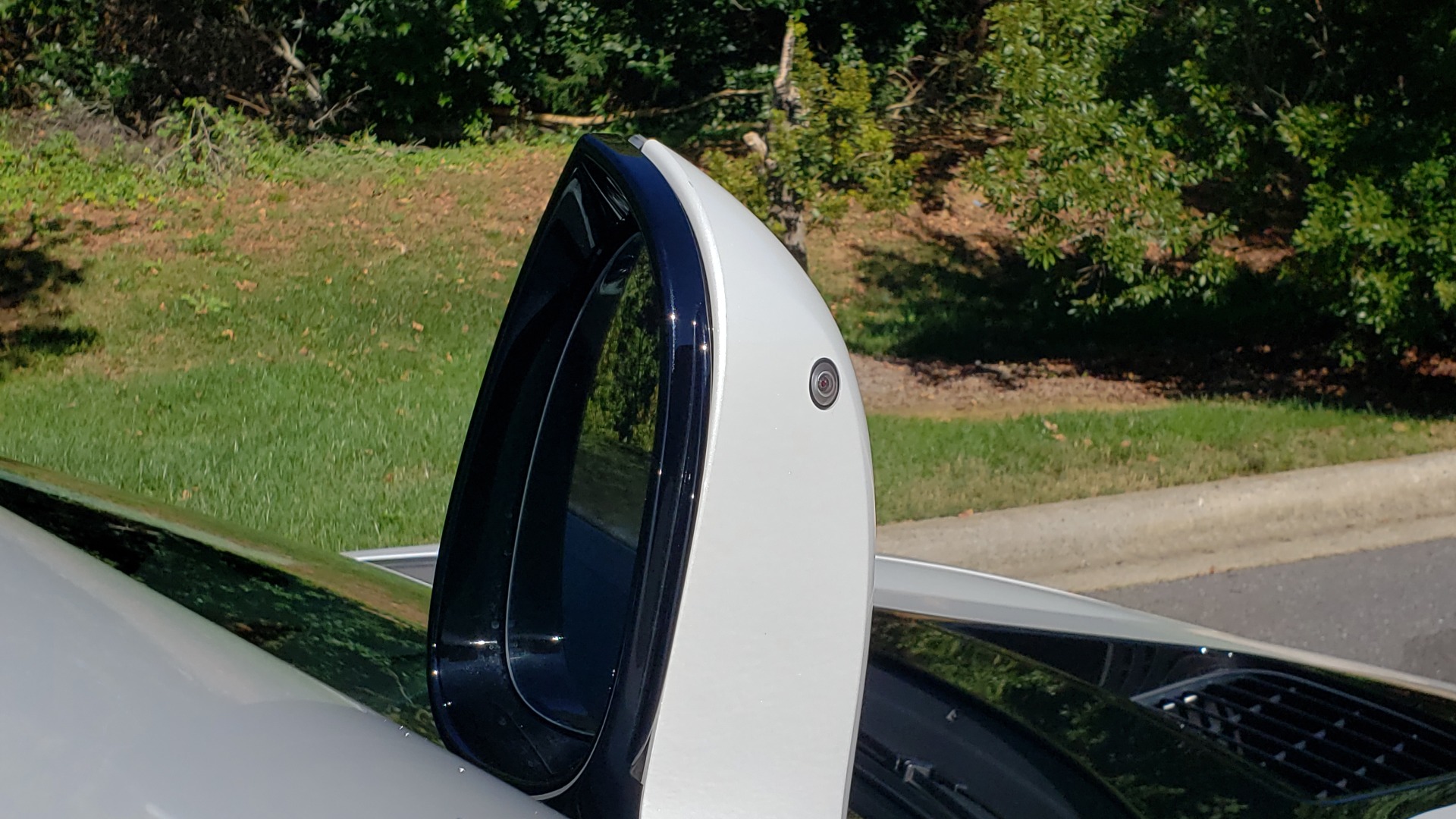 Used 2014 BMW i8 COUPE / TERA WORLD / NAV / CARBON FIBER ROOF / REARVIEW for sale Sold at Formula Imports in Charlotte NC 28227 15