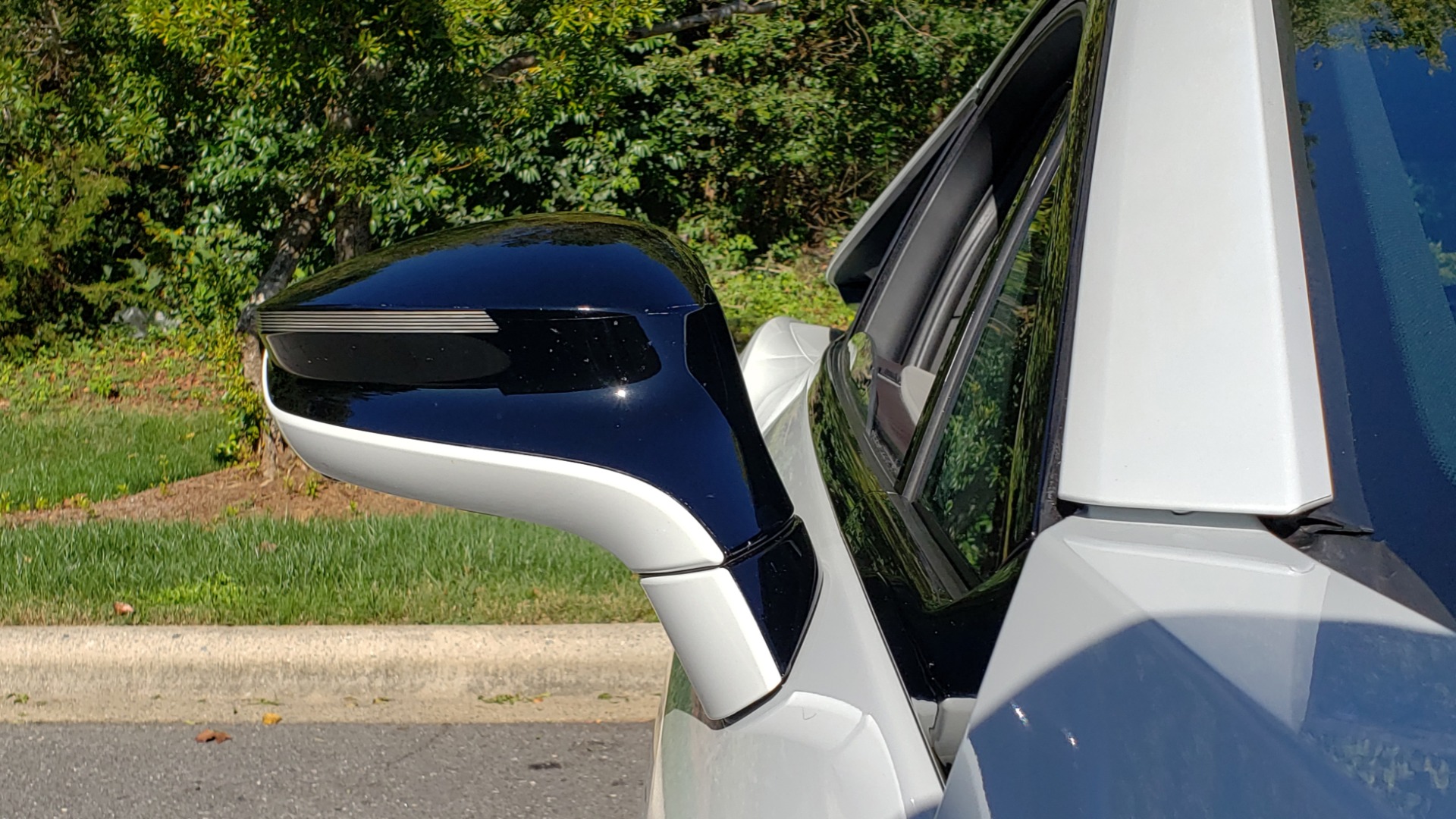 Used 2014 BMW i8 COUPE / TERA WORLD / NAV / CARBON FIBER ROOF / REARVIEW for sale Sold at Formula Imports in Charlotte NC 28227 19