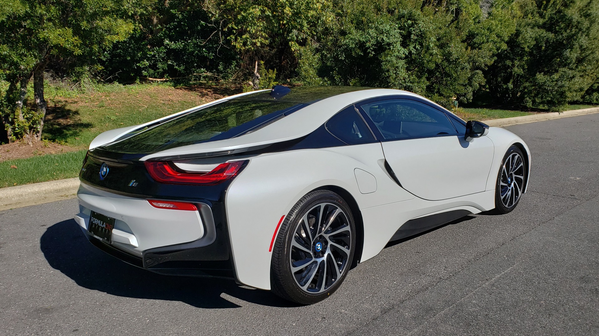 Used 2014 BMW i8 COUPE / TERA WORLD / NAV / CARBON FIBER ROOF / REARVIEW for sale Sold at Formula Imports in Charlotte NC 28227 6