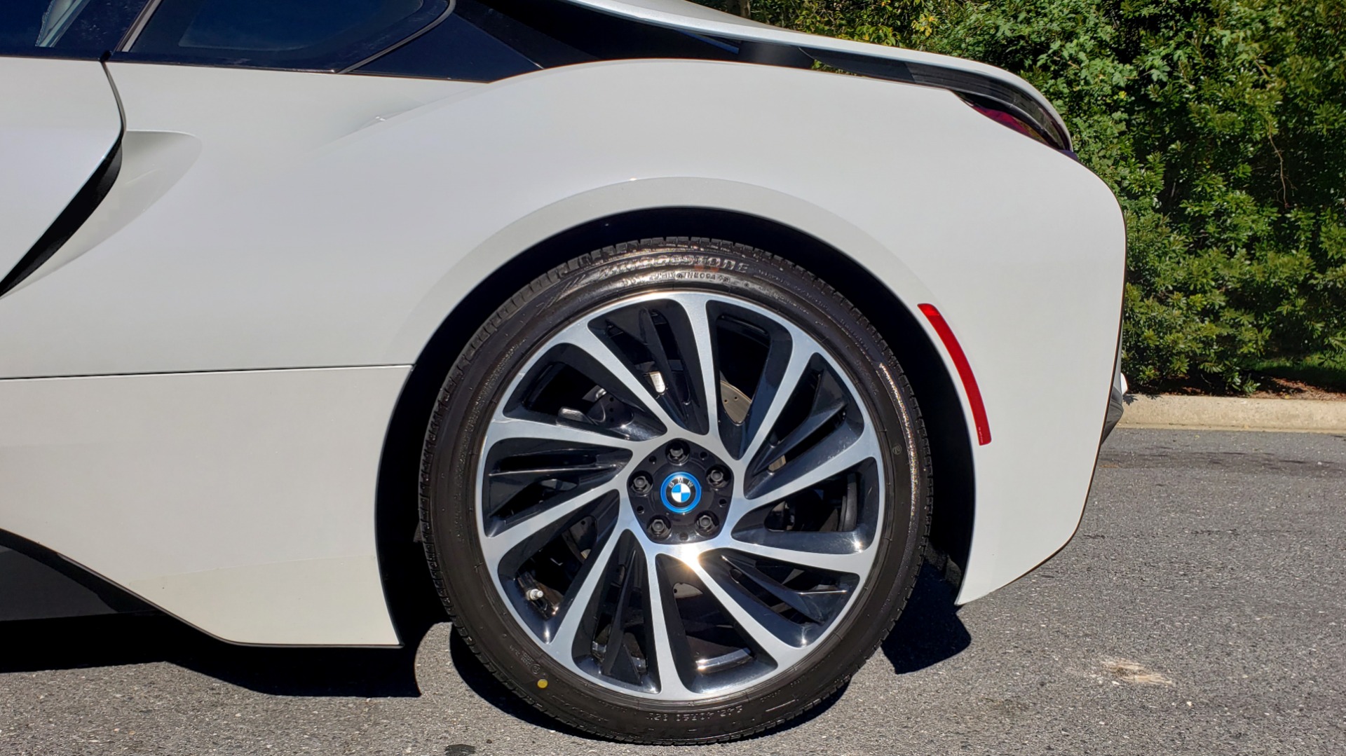 Used 2014 BMW i8 COUPE / TERA WORLD / NAV / CARBON FIBER ROOF / REARVIEW for sale Sold at Formula Imports in Charlotte NC 28227 67