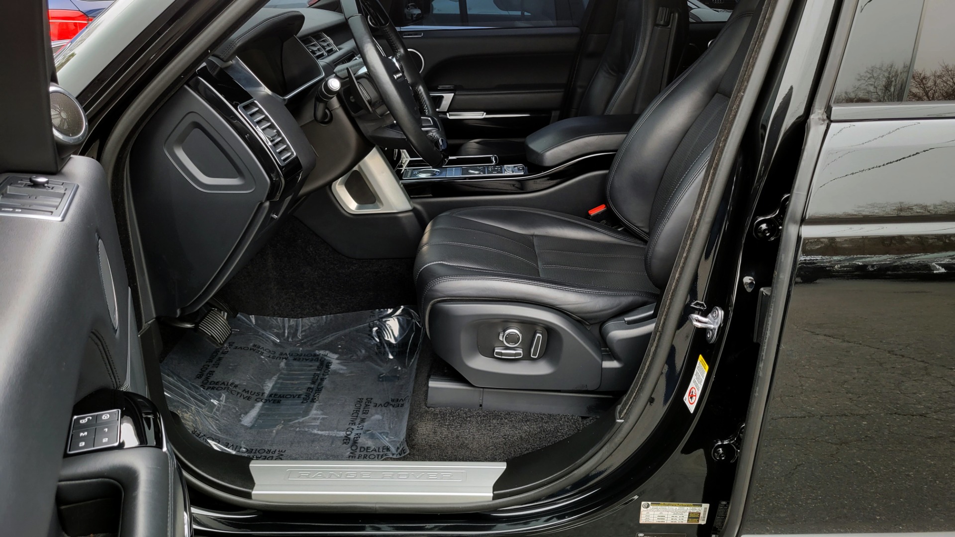 Used 2016 Land Rover Range Rover HSE for sale Sold at Formula Imports in Charlotte NC 28227 19