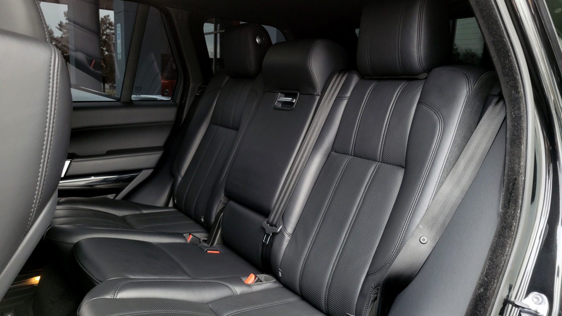 Used 2016 Land Rover Range Rover HSE for sale Sold at Formula Imports in Charlotte NC 28227 45