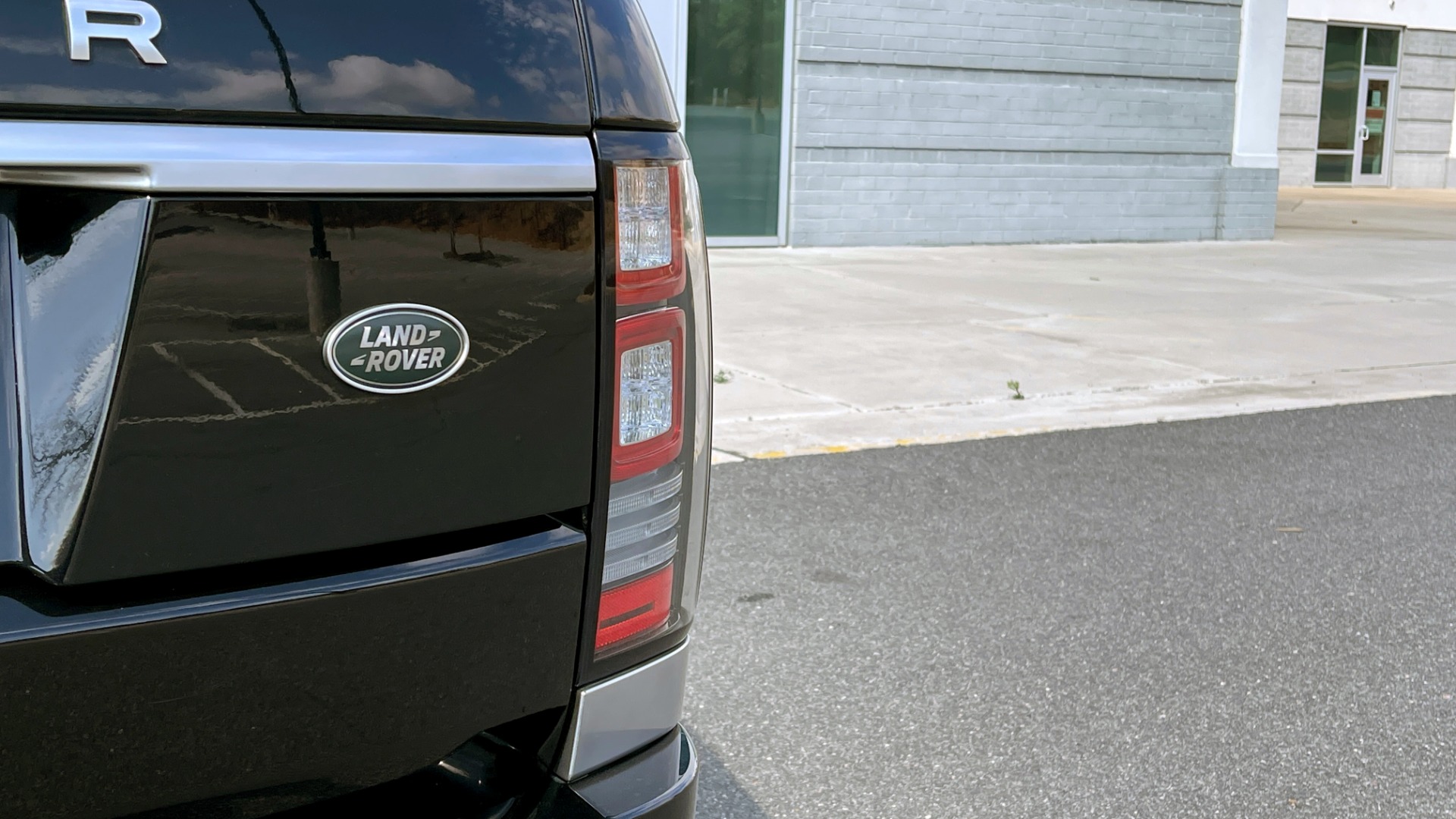 Used 2016 Land Rover Range Rover HSE for sale Sold at Formula Imports in Charlotte NC 28227 75