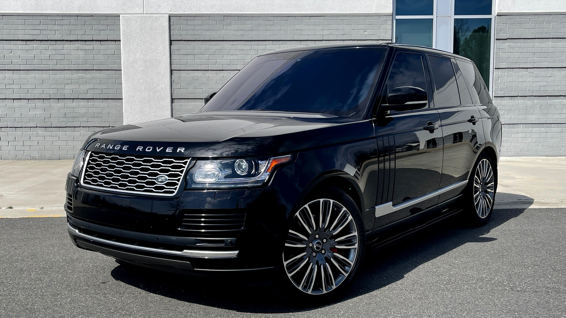 Used 2016 Land Rover Range Rover HSE for sale Sold at Formula Imports in Charlotte NC 28227 1