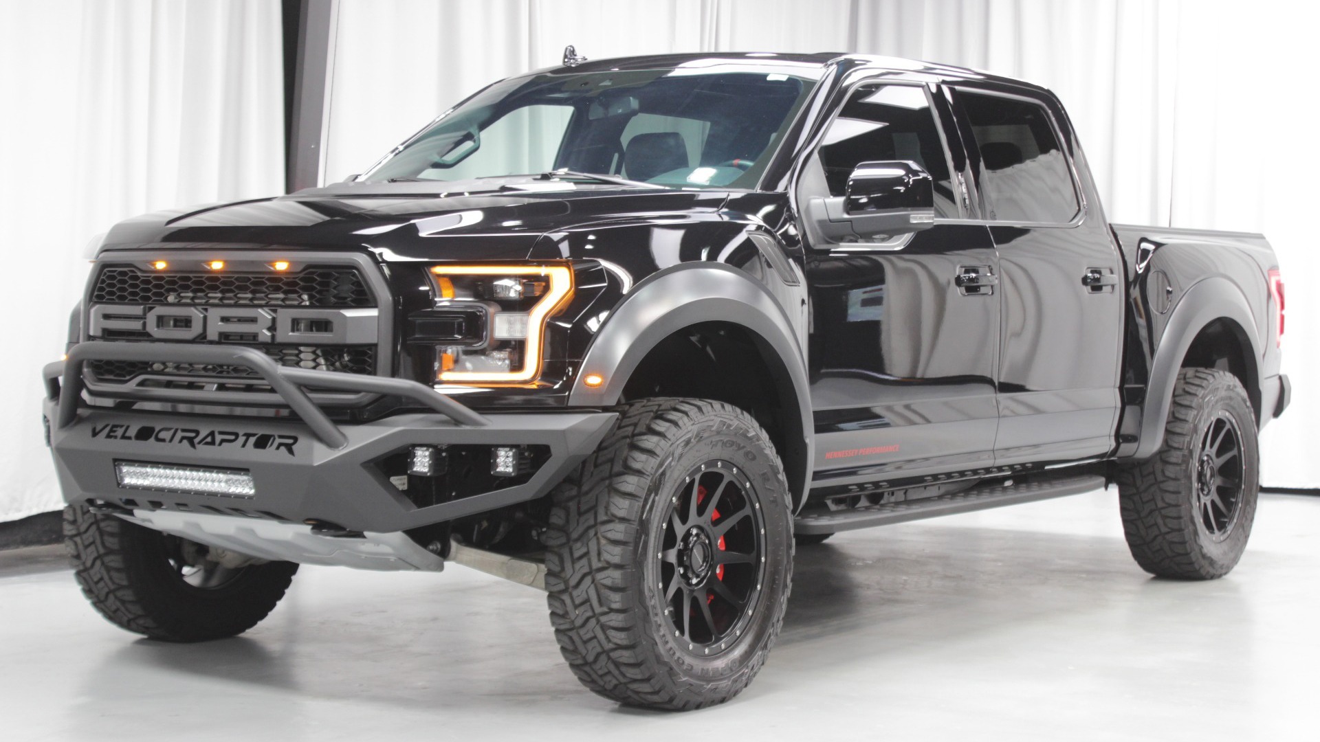 Used 2019 Ford F-150 RAPTOR 4x4 HENNESSY VELOCIRAPTOR VR600 UPGRADE (600HP) for sale Sold at Formula Imports in Charlotte NC 28227 1