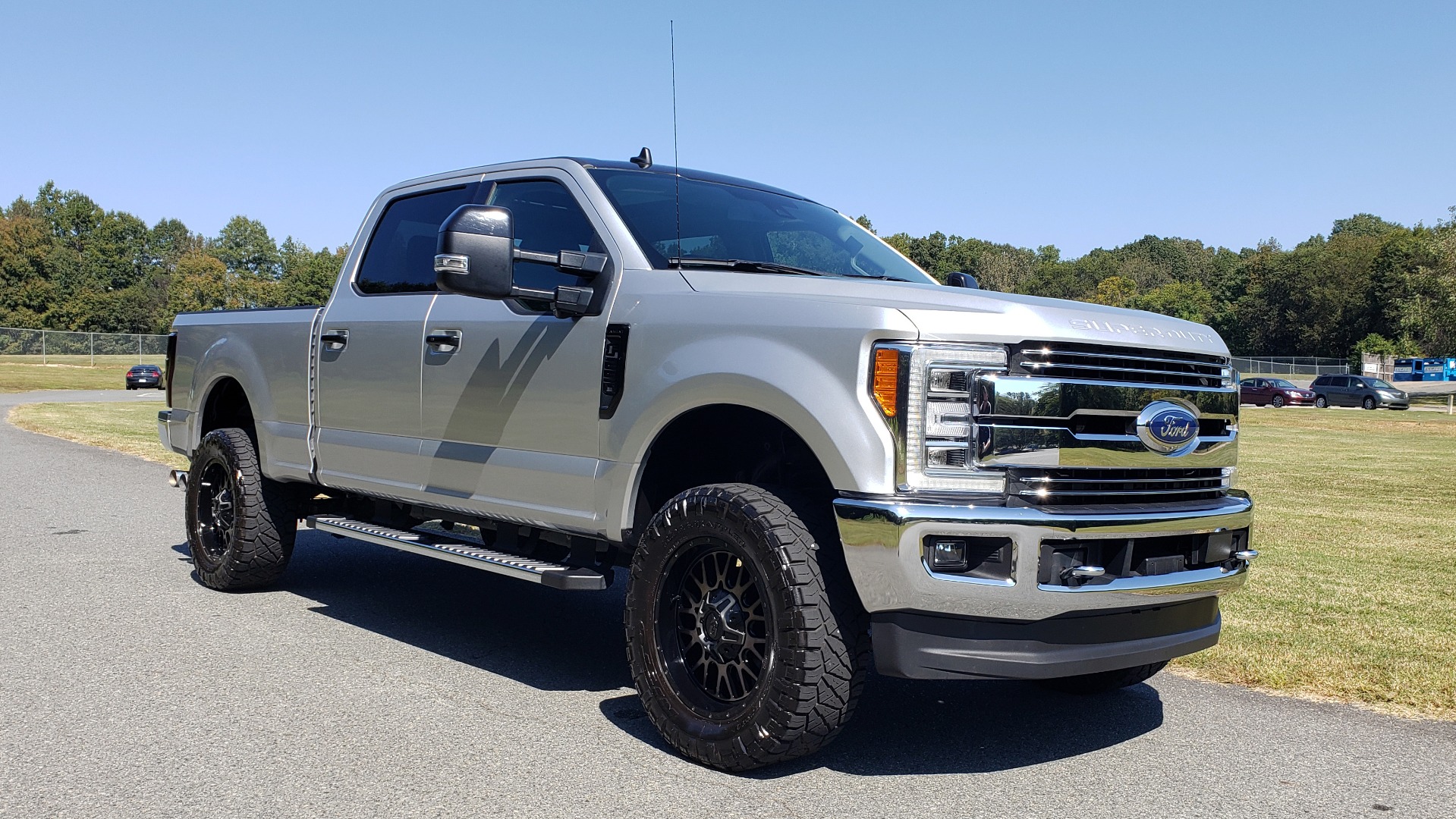 Used 2019 Ford SUPER DUTY F-250 SRW LARIAT 4WD / NAV / PANO-ROOF / B&O SND / REARVIEW / TAILGATE STEP for sale Sold at Formula Imports in Charlotte NC 28227 4