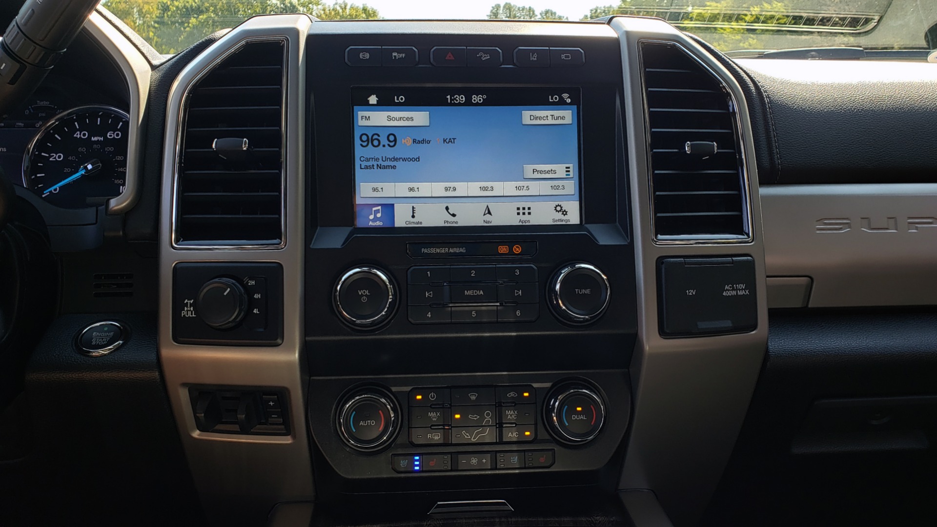 Used 2019 Ford SUPER DUTY F-250 SRW LARIAT 4WD / NAV / PANO-ROOF / B&O SND / REARVIEW / TAILGATE STEP for sale Sold at Formula Imports in Charlotte NC 28227 46