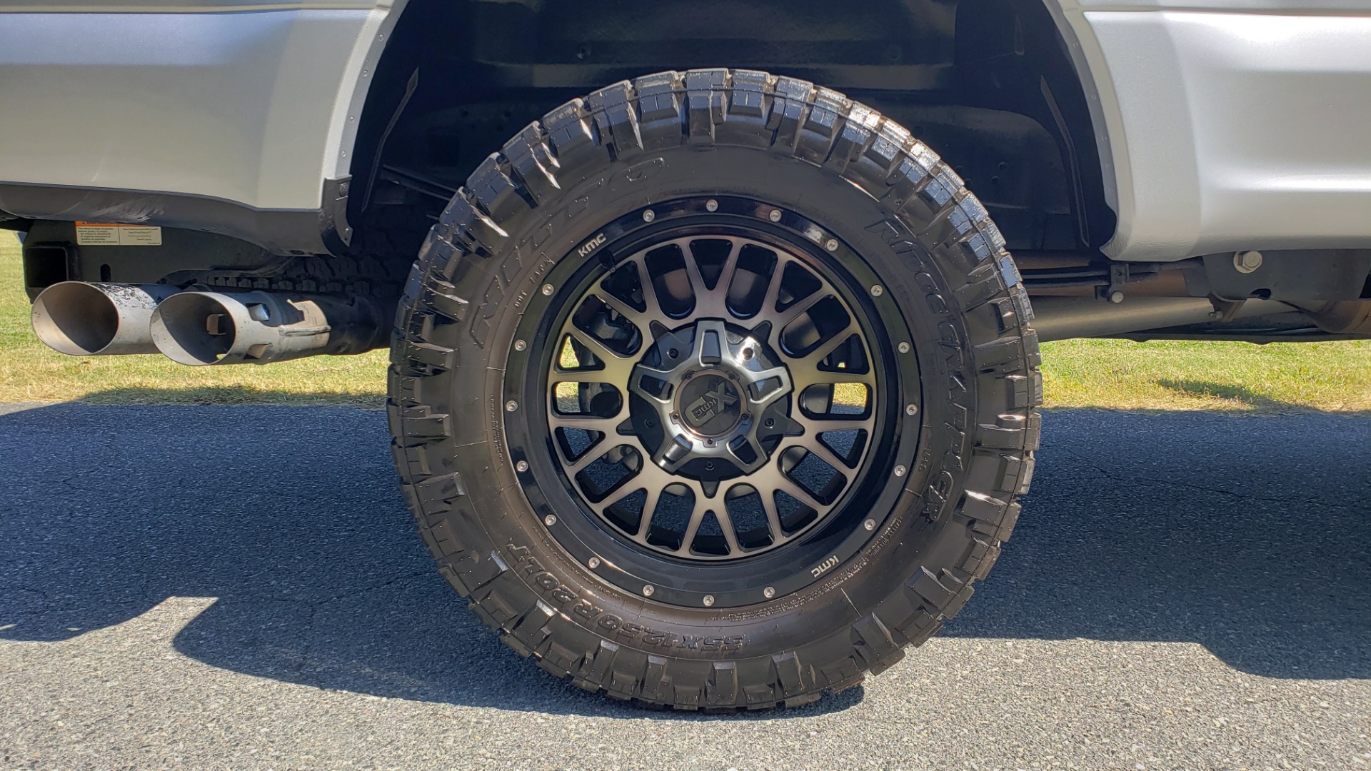 Used 2019 Ford SUPER DUTY F-250 SRW LARIAT 4WD / NAV / PANO-ROOF / B&O SND / REARVIEW / TAILGATE STEP for sale Sold at Formula Imports in Charlotte NC 28227 87