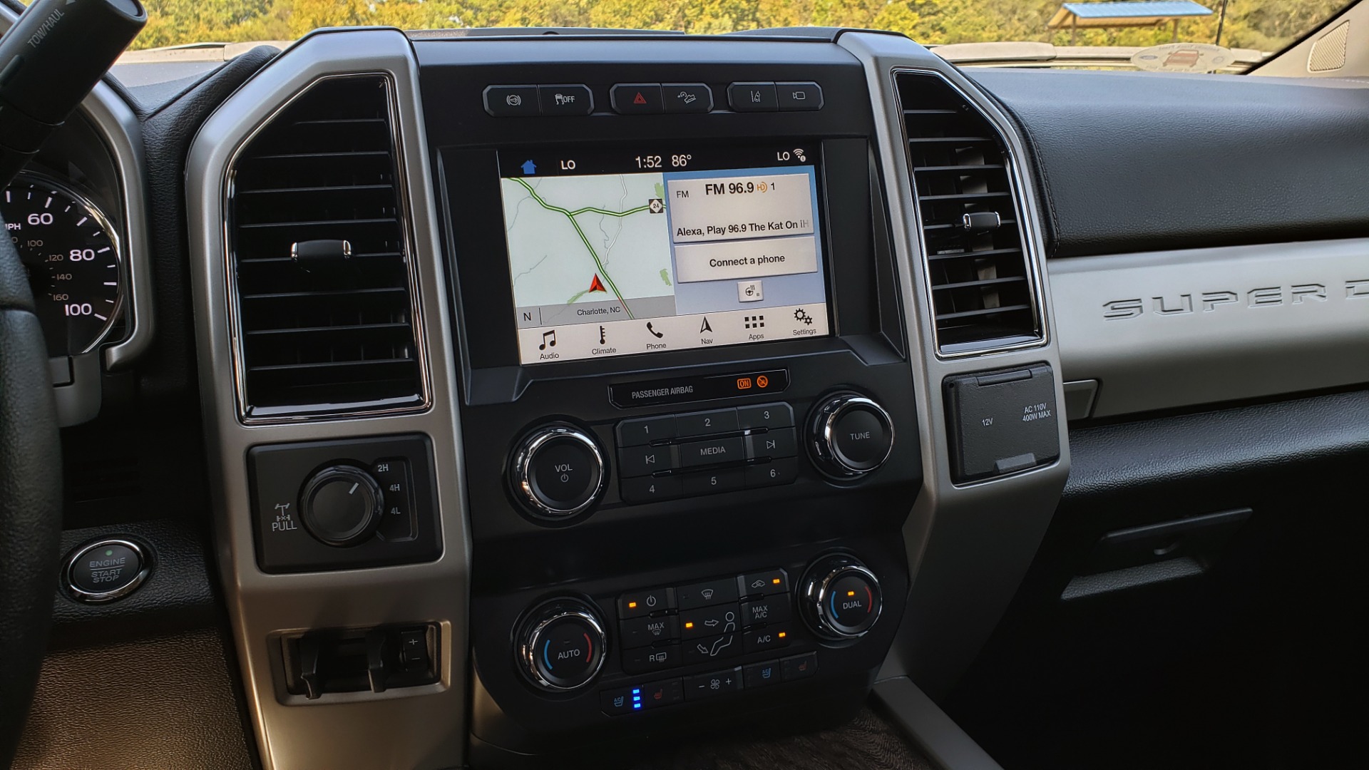 Used 2019 Ford SUPER DUTY F-250 SRW LARIAT 4WD / NAV / PANO-ROOF / B&O SND / REARVIEW / TAILGATE STEP for sale Sold at Formula Imports in Charlotte NC 28227 96