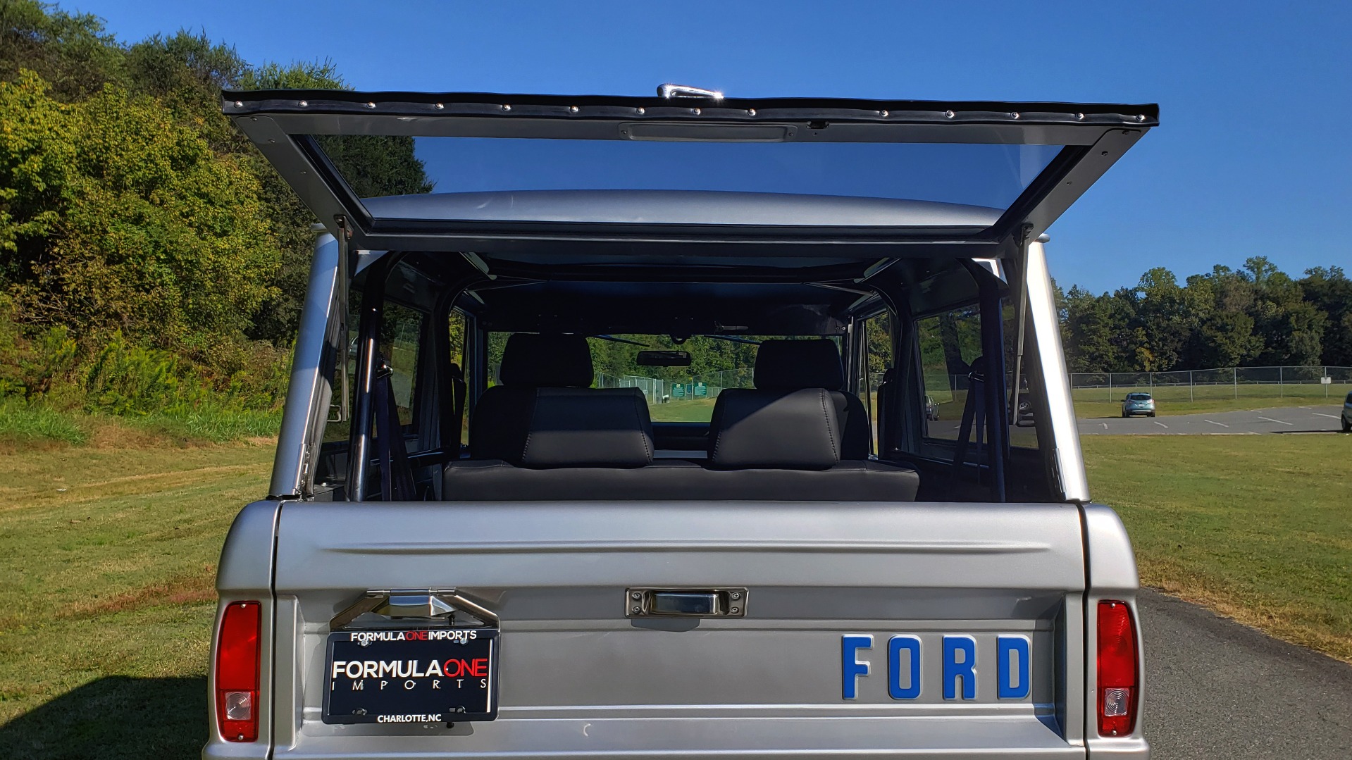 Used 1977 Ford BRONCO SPORT / CUSTOM RESTO-MOD / 5.0L COYOTE MOTOR / 4X4 / LEATHER for sale Sold at Formula Imports in Charlotte NC 28227 28