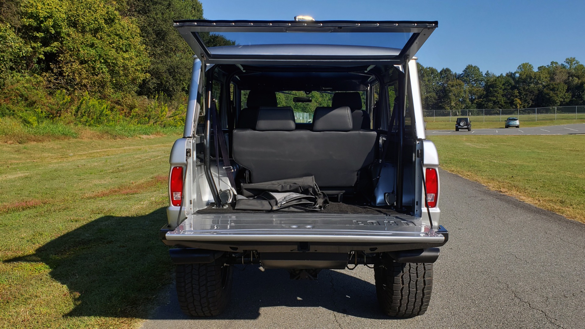 Used 1977 Ford BRONCO SPORT / CUSTOM RESTO-MOD / 5.0L COYOTE MOTOR / 4X4 / LEATHER for sale Sold at Formula Imports in Charlotte NC 28227 31