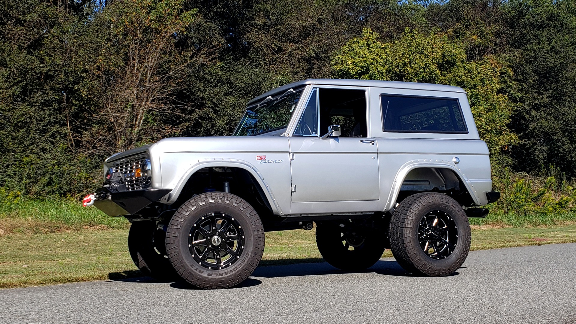 Used 1977 Ford BRONCO SPORT / CUSTOM RESTO-MOD / 5.0L COYOTE MOTOR / 4X4 / LEATHER for sale Sold at Formula Imports in Charlotte NC 28227 46