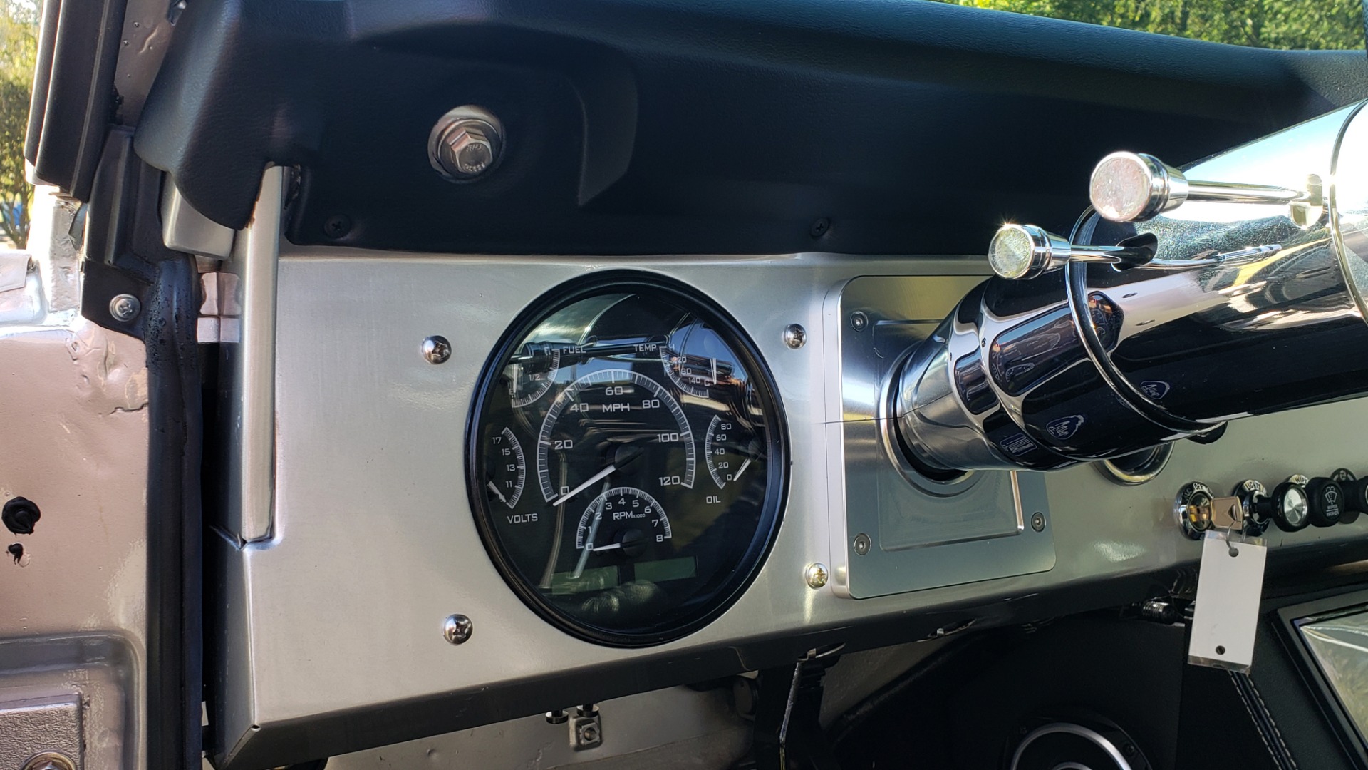 Used 1977 Ford BRONCO SPORT / CUSTOM RESTO-MOD / 5.0L COYOTE MOTOR / 4X4 / LEATHER for sale Sold at Formula Imports in Charlotte NC 28227 51