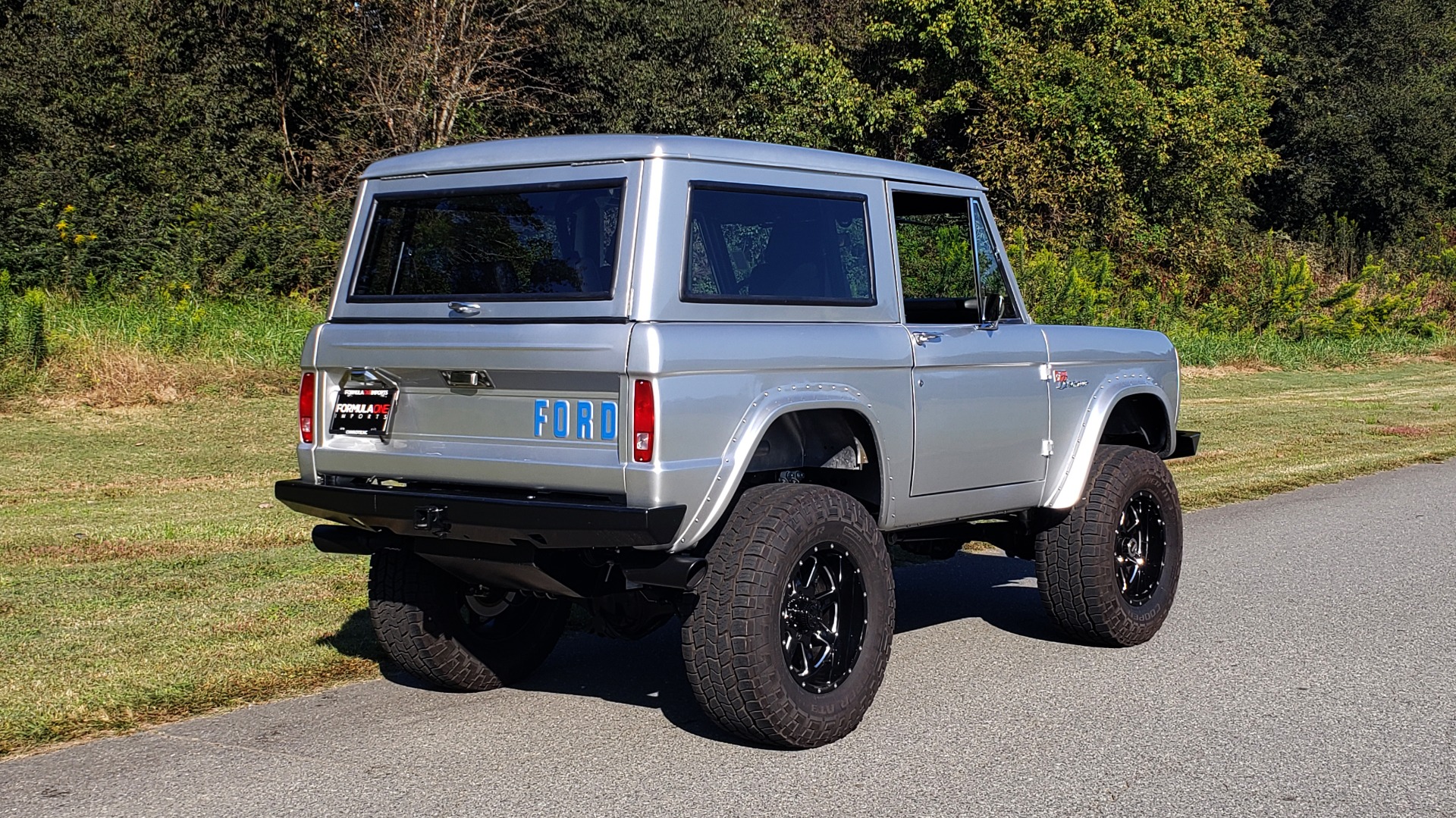 Used 1977 Ford BRONCO SPORT / CUSTOM RESTO-MOD / 5.0L COYOTE MOTOR / 4X4 / LEATHER for sale Sold at Formula Imports in Charlotte NC 28227 6
