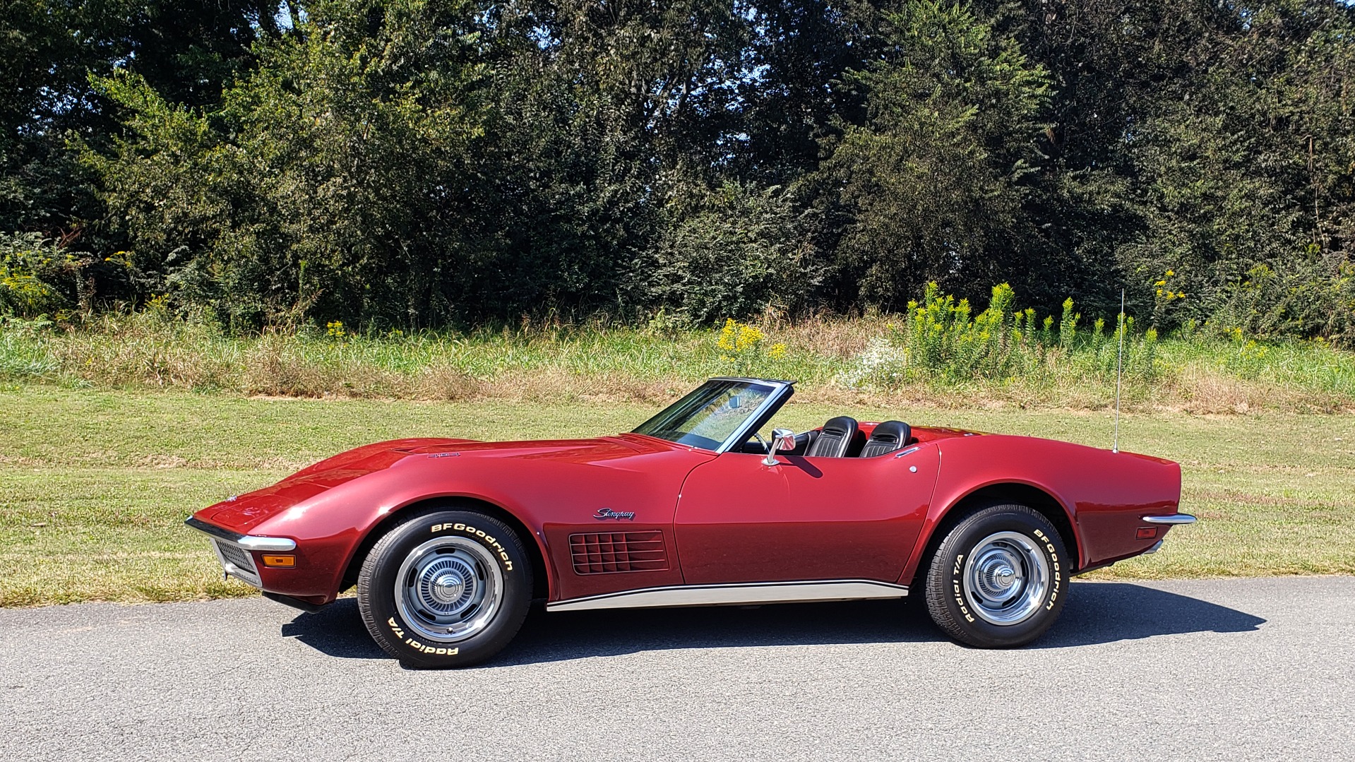Used 1970 Chevrolet CORVETTE CONVERTIBLE / 454CI V8 / AUTO / NEW BLACK TOP / NUMBERS MATCH for sale Sold at Formula Imports in Charlotte NC 28227 4
