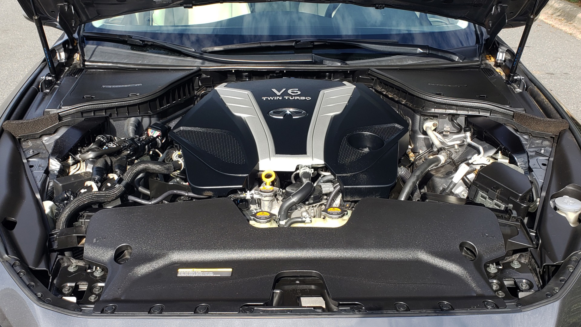 Used 2016 INFINITI Q50 3.0T RED SPORT 400 / NAV / PREM PLUS / BLIND SPOT / REARVIEW for sale Sold at Formula Imports in Charlotte NC 28227 12