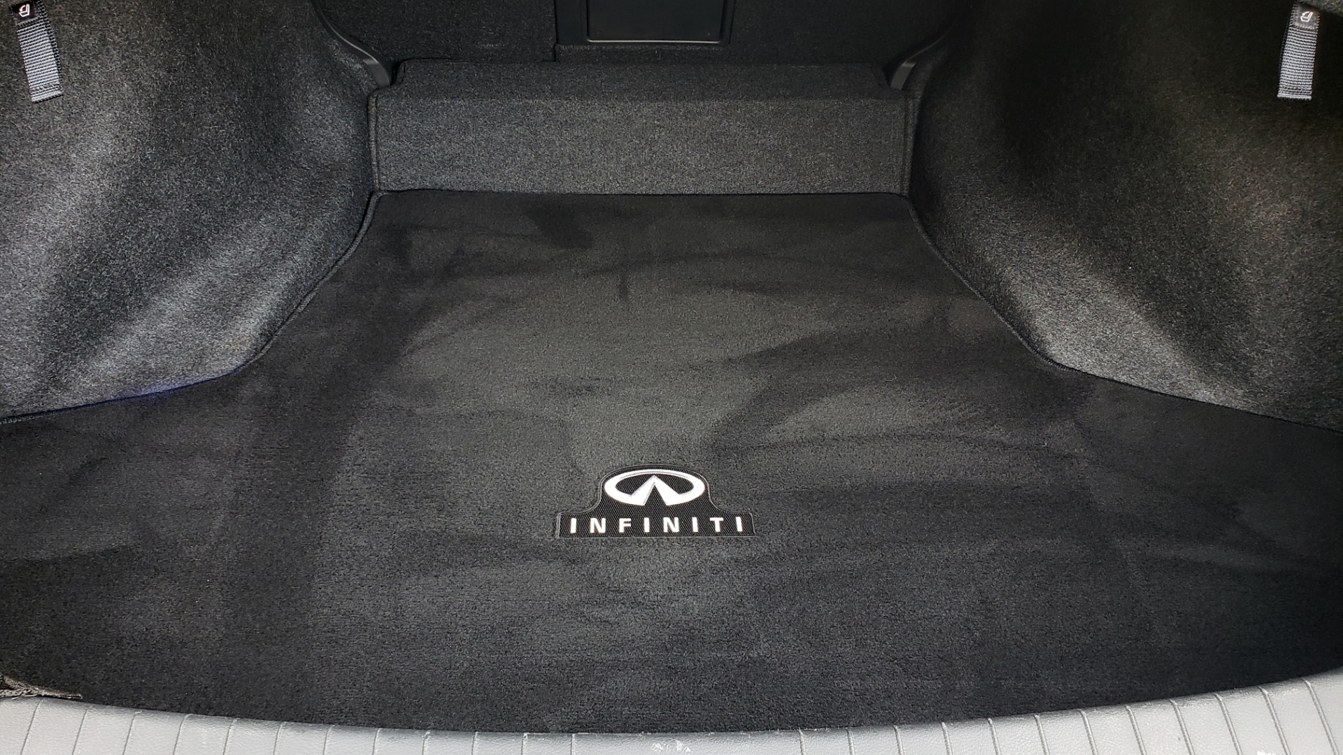 Used 2016 INFINITI Q50 3.0T RED SPORT 400 / NAV / PREM PLUS / BLIND SPOT / REARVIEW for sale Sold at Formula Imports in Charlotte NC 28227 19