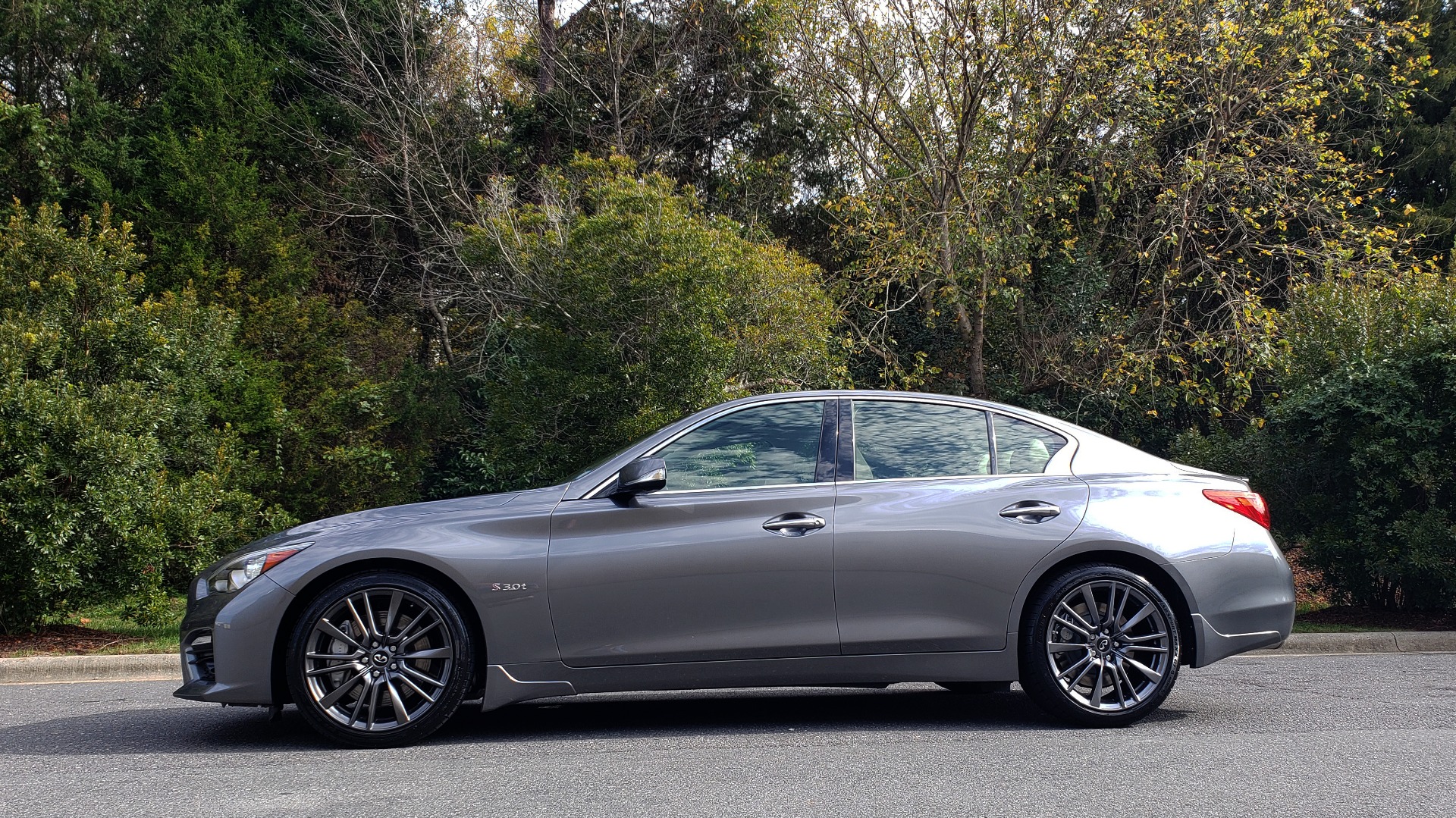 Used 2016 INFINITI Q50 3.0T RED SPORT 400 / NAV / PREM PLUS / BLIND SPOT / REARVIEW for sale Sold at Formula Imports in Charlotte NC 28227 2