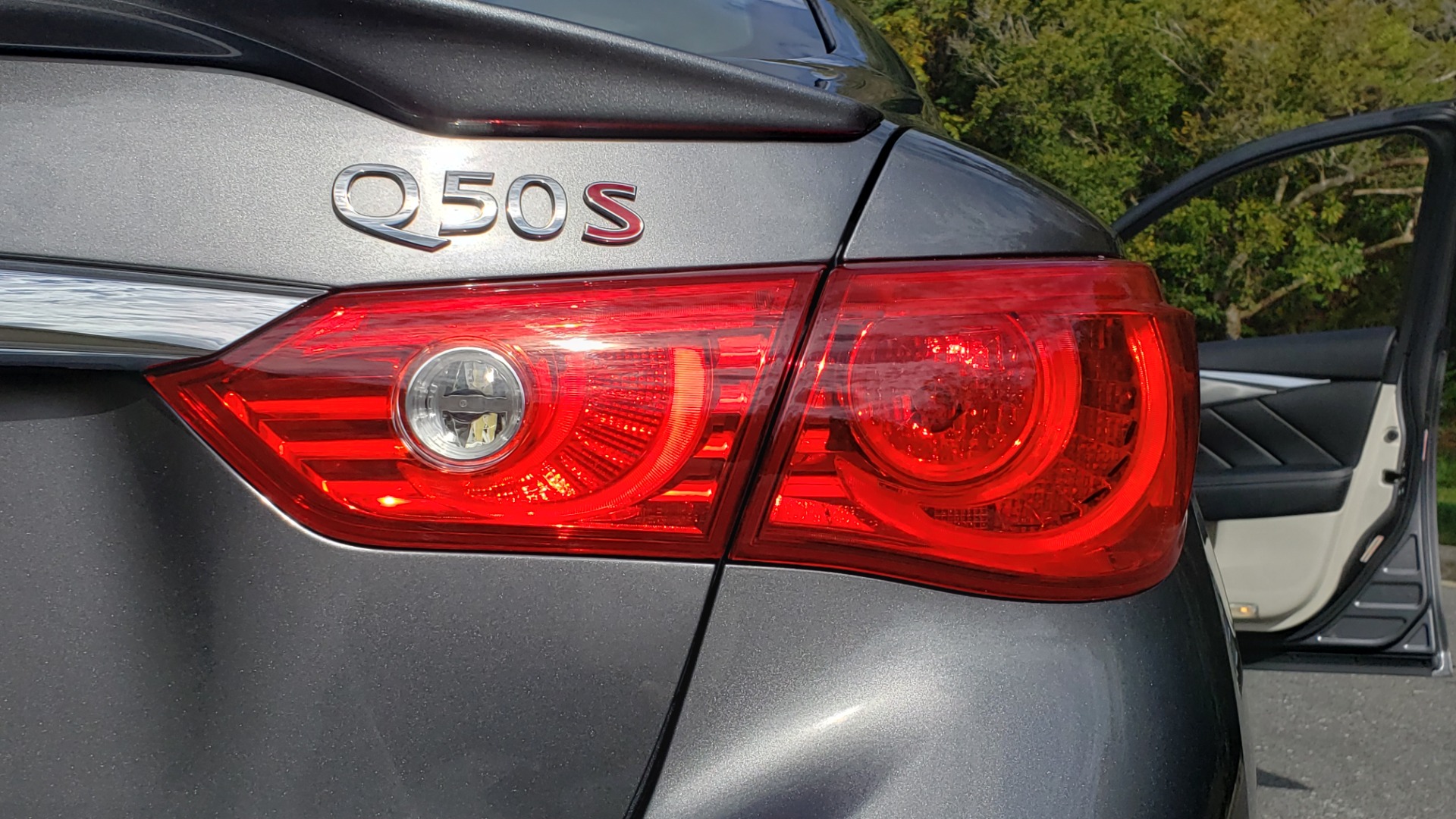 Used 2016 INFINITI Q50 3.0T RED SPORT 400 / NAV / PREM PLUS / BLIND SPOT / REARVIEW for sale Sold at Formula Imports in Charlotte NC 28227 29
