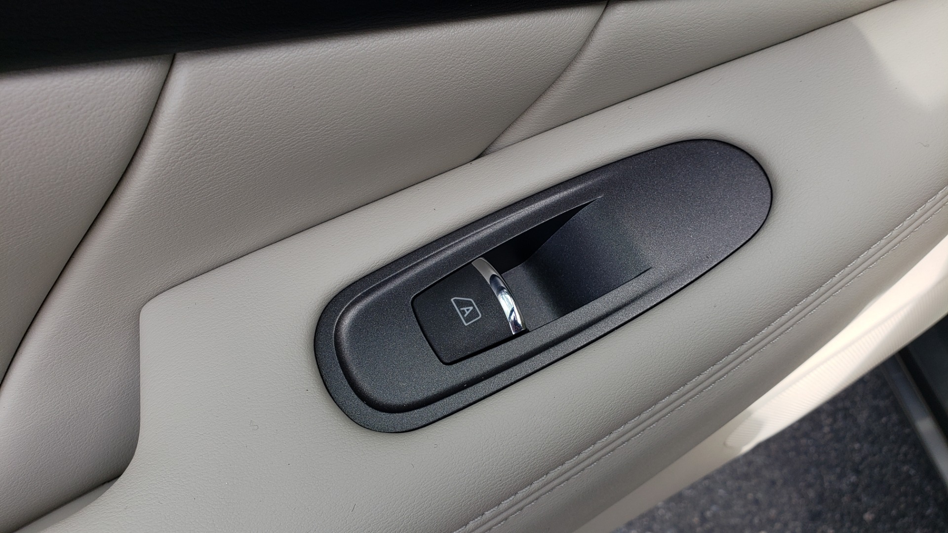 Used 2016 INFINITI Q50 3.0T RED SPORT 400 / NAV / PREM PLUS / BLIND SPOT / REARVIEW for sale Sold at Formula Imports in Charlotte NC 28227 59