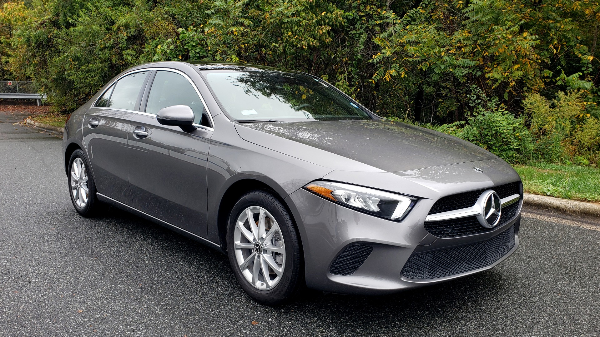 Used 2019 Mercedes-Benz A-CLASS A 220 SEDAN / PREMIUM PKG / SUNROOF / BSA / REARVIEW for sale Sold at Formula Imports in Charlotte NC 28227 2