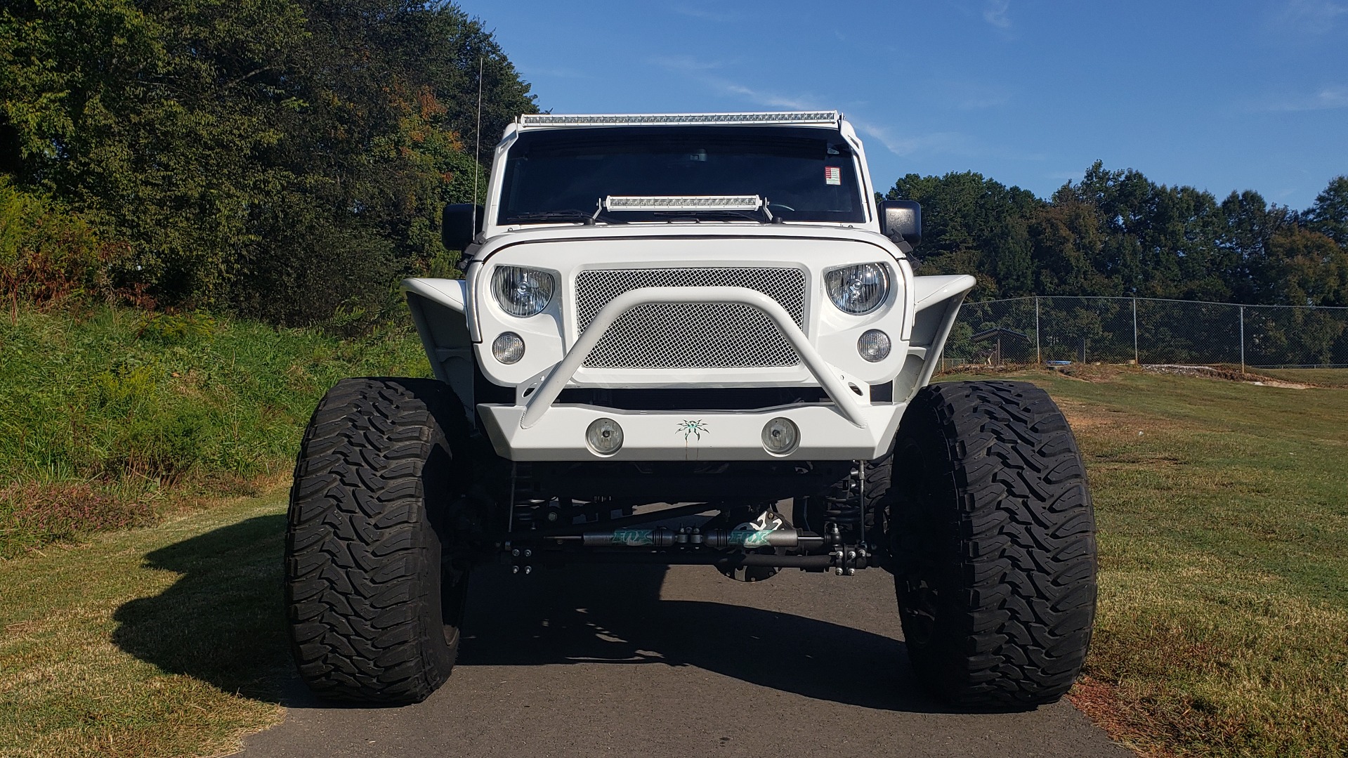 Used 2016 Jeep WRANGLER UNLIMITED SAHARA 4X4 / 3.6L V6 / CUSTOM LIFT / 24-IN WHEELS / 40-IN TIRES for sale Sold at Formula Imports in Charlotte NC 28227 13