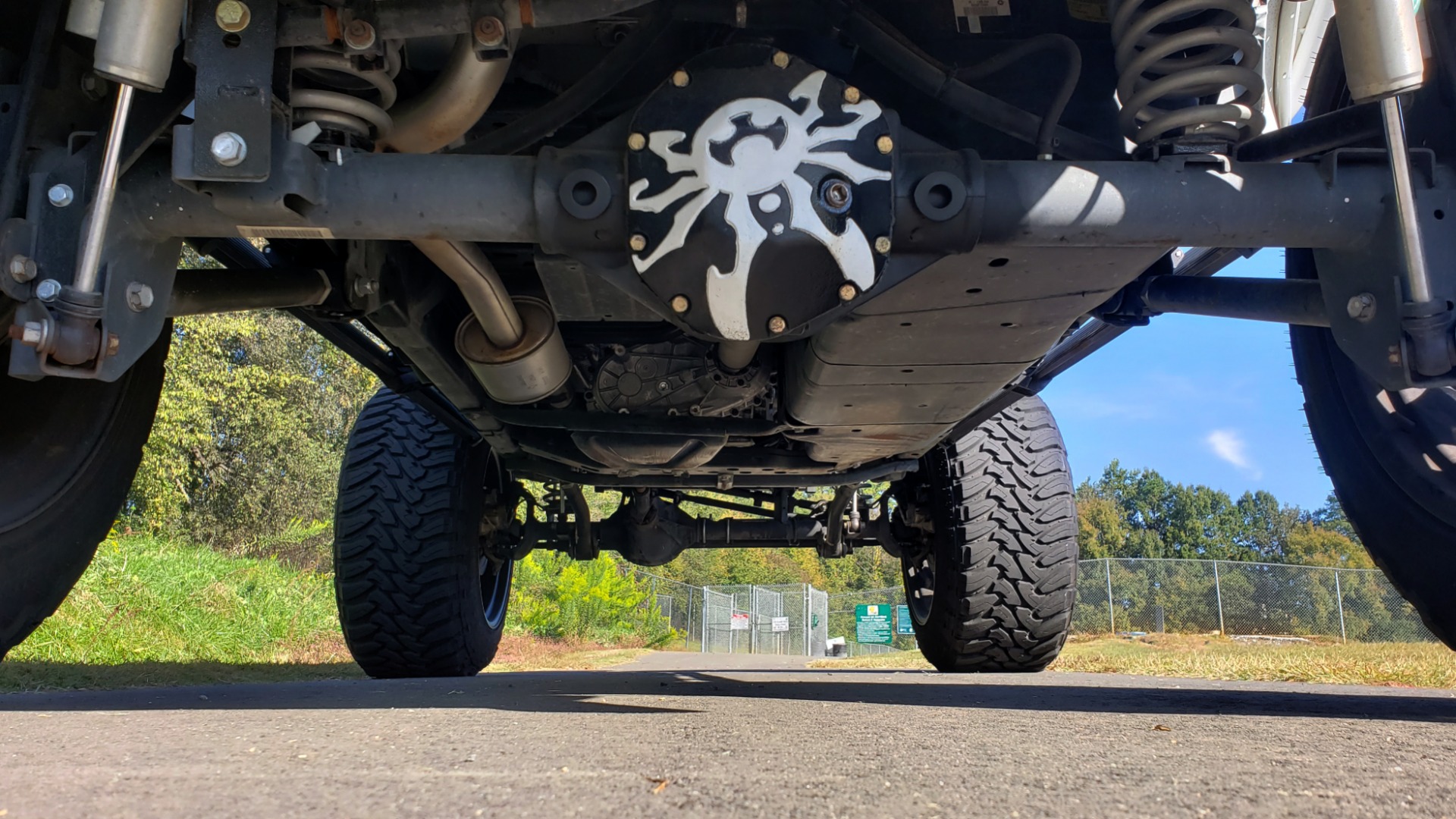 Used 2016 Jeep WRANGLER UNLIMITED SAHARA 4X4 / 3.6L V6 / CUSTOM LIFT / 24-IN WHEELS / 40-IN TIRES for sale Sold at Formula Imports in Charlotte NC 28227 33