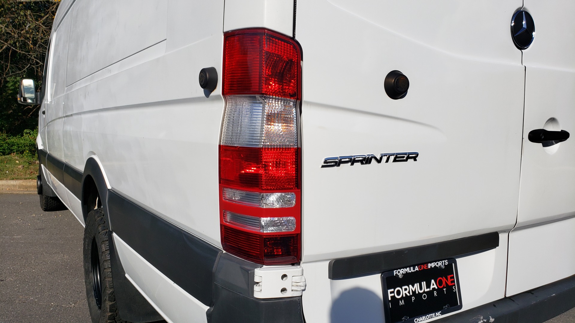 Used 2015 Mercedes-Benz SPRINTER CARGO VAN 4x4 3500 170 EXT / 3.0L V6 TURBO DIESEL / 5-SPD AUTO / REARVIEW for sale Sold at Formula Imports in Charlotte NC 28227 43