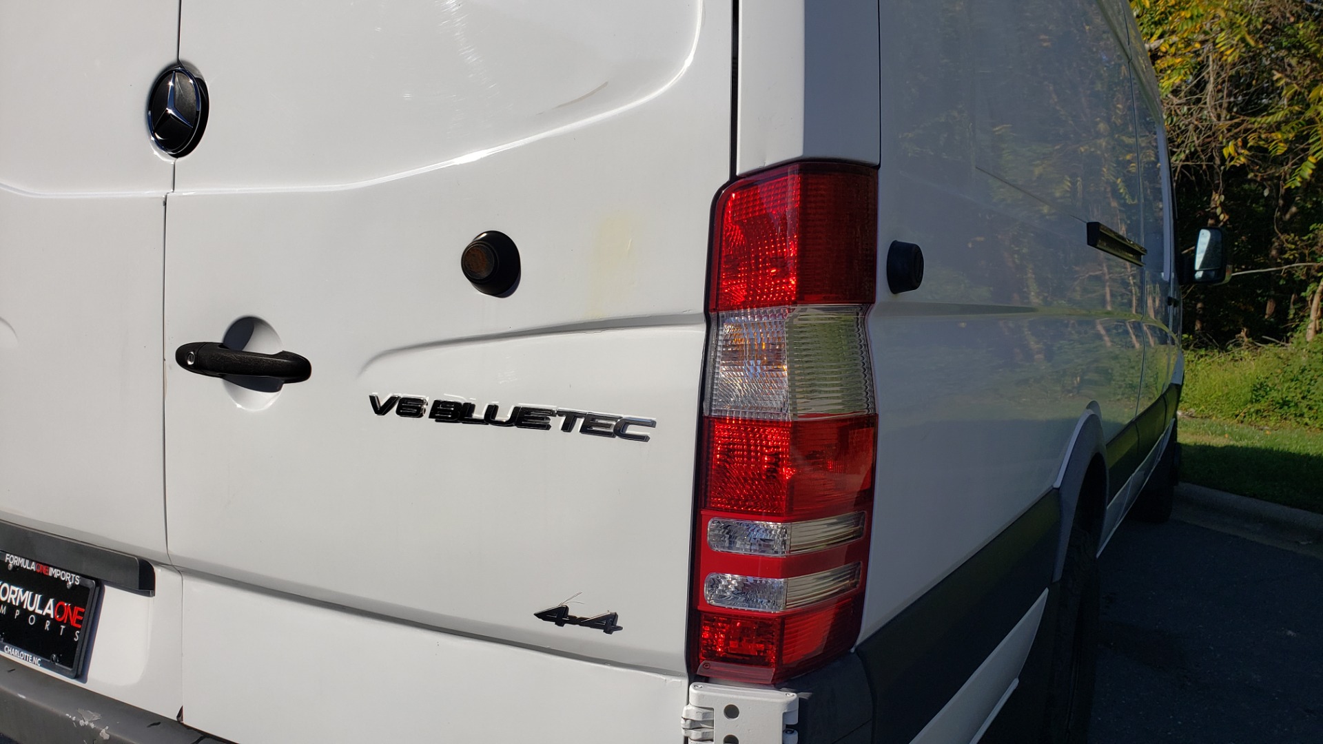 Used 2015 Mercedes-Benz SPRINTER CARGO VAN 4x4 3500 170 EXT / 3.0L V6 TURBO DIESEL / 5-SPD AUTO / REARVIEW for sale Sold at Formula Imports in Charlotte NC 28227 44