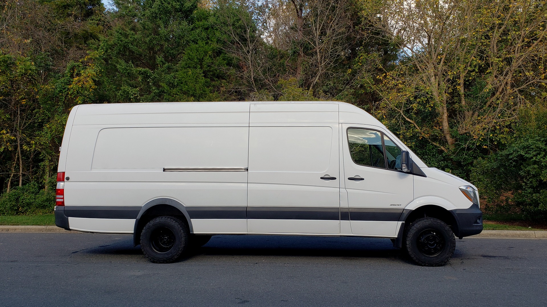 Used 2015 Mercedes-Benz SPRINTER CARGO VAN 4x4 3500 170 EXT / 3.0L V6 TURBO DIESEL / 5-SPD AUTO / REARVIEW for sale Sold at Formula Imports in Charlotte NC 28227 5