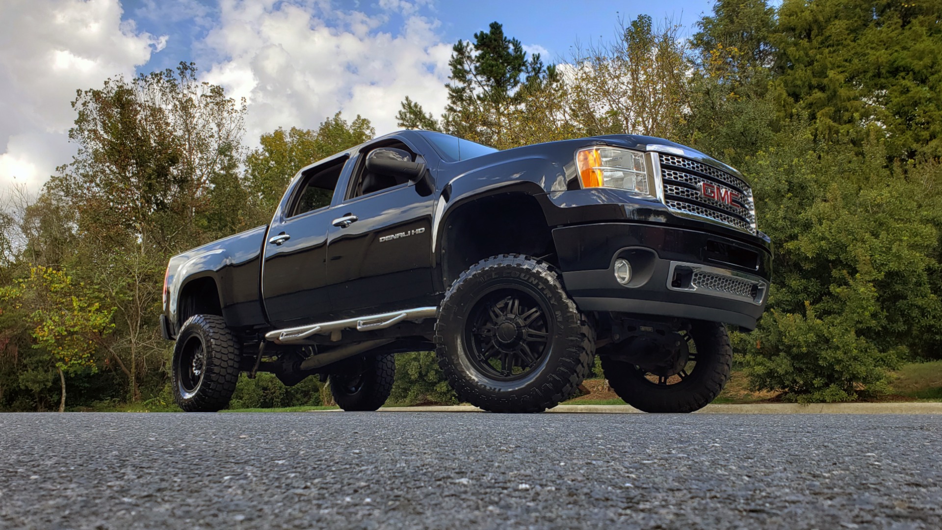 Used 2012 GMC SIERRA 2500HD DENALI CREWCAB 4X4 / LIFTED / BIG TIRES / REARVIEW for sale Sold at Formula Imports in Charlotte NC 28227 2