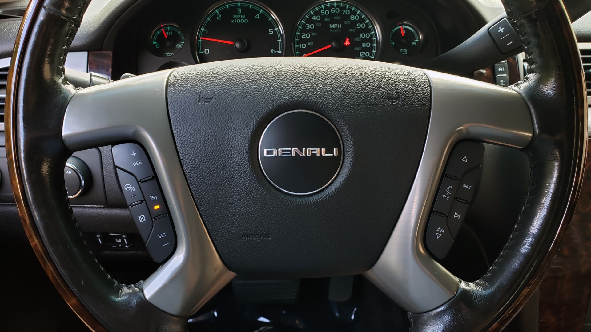 Used 2012 GMC SIERRA 2500HD DENALI CREWCAB 4X4 / LIFTED / BIG TIRES / REARVIEW for sale Sold at Formula Imports in Charlotte NC 28227 45