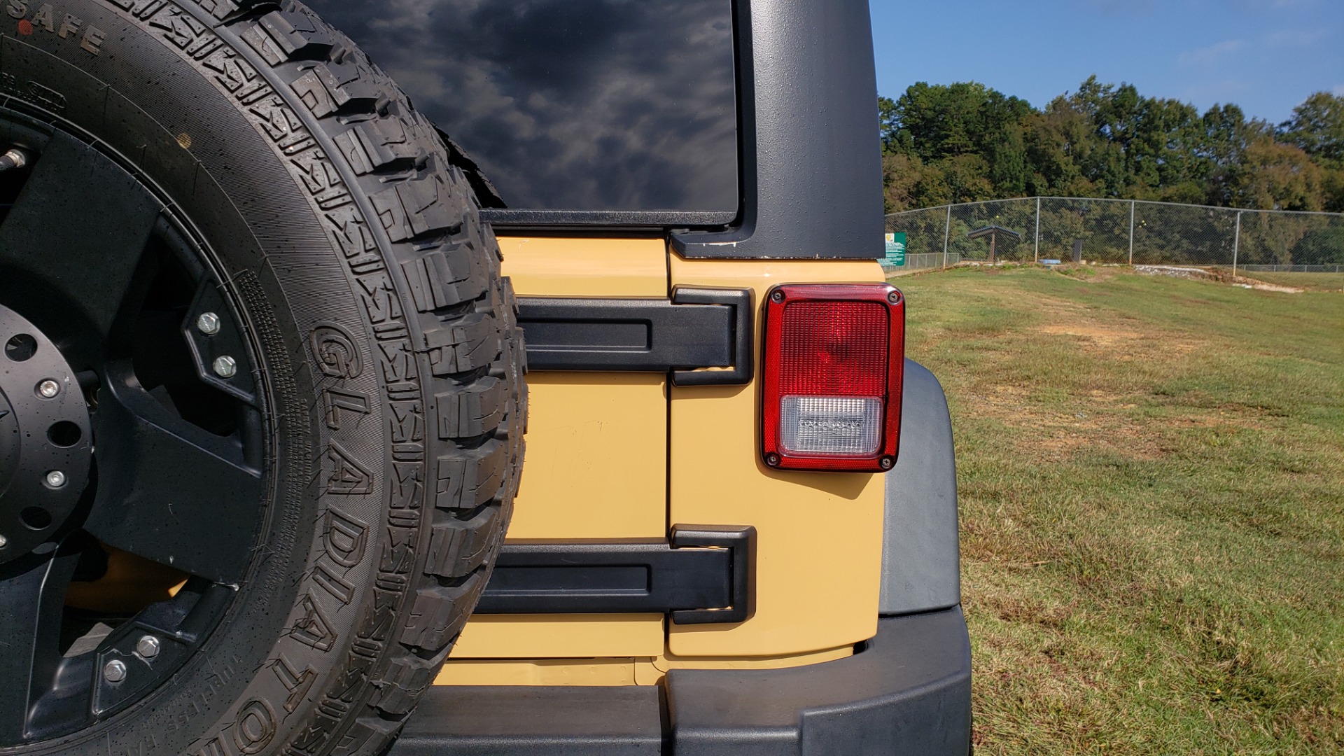Used 2013 Jeep WRANGLER UNLIMITED SPORT 4X4 / 3.6L V6 / 5-SPD AUTO / 3-PC FREEDOM TOP for sale Sold at Formula Imports in Charlotte NC 28227 27