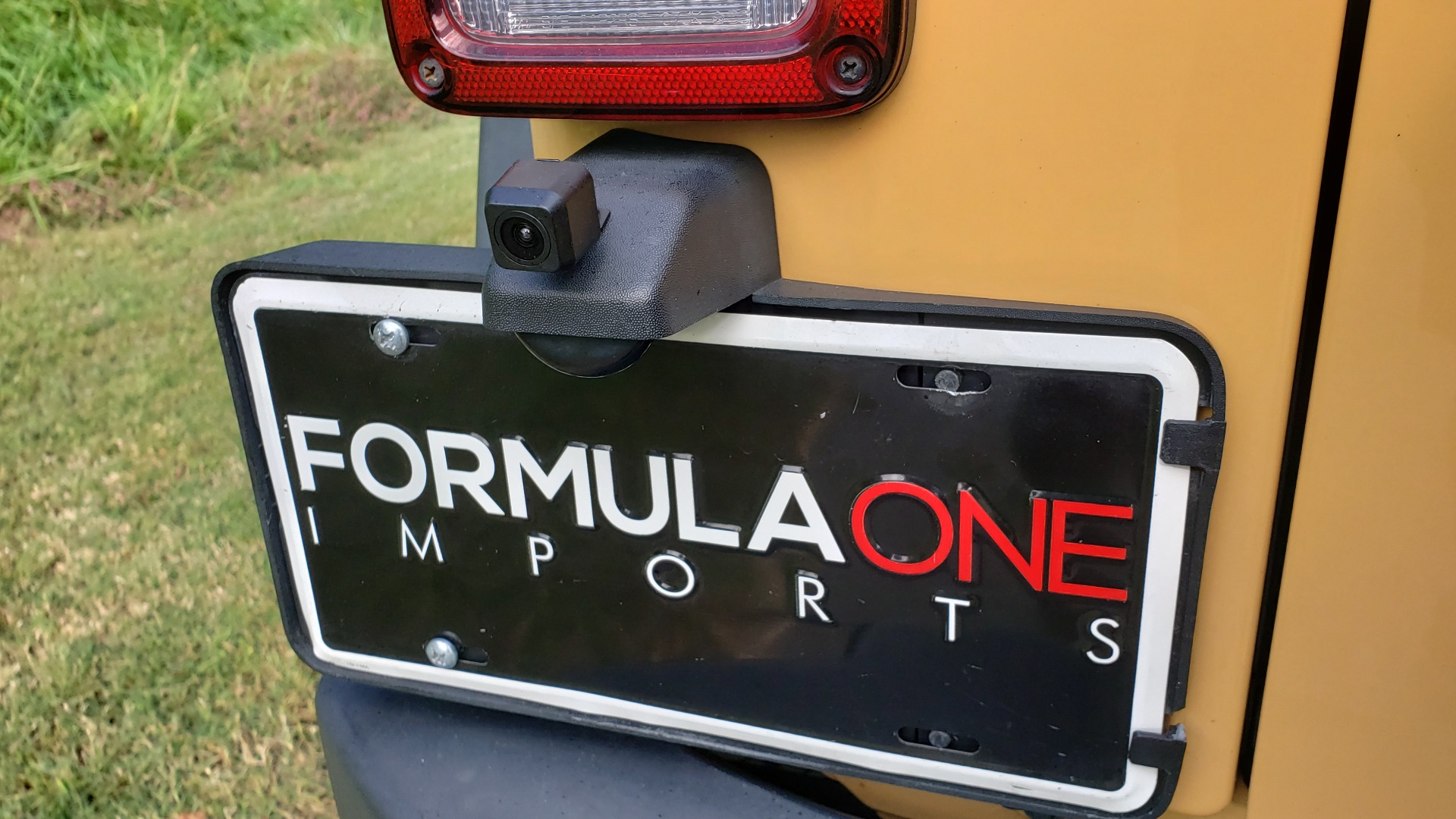 Used 2013 Jeep WRANGLER UNLIMITED SPORT 4X4 / 3.6L V6 / 5-SPD AUTO / 3-PC FREEDOM TOP for sale Sold at Formula Imports in Charlotte NC 28227 29