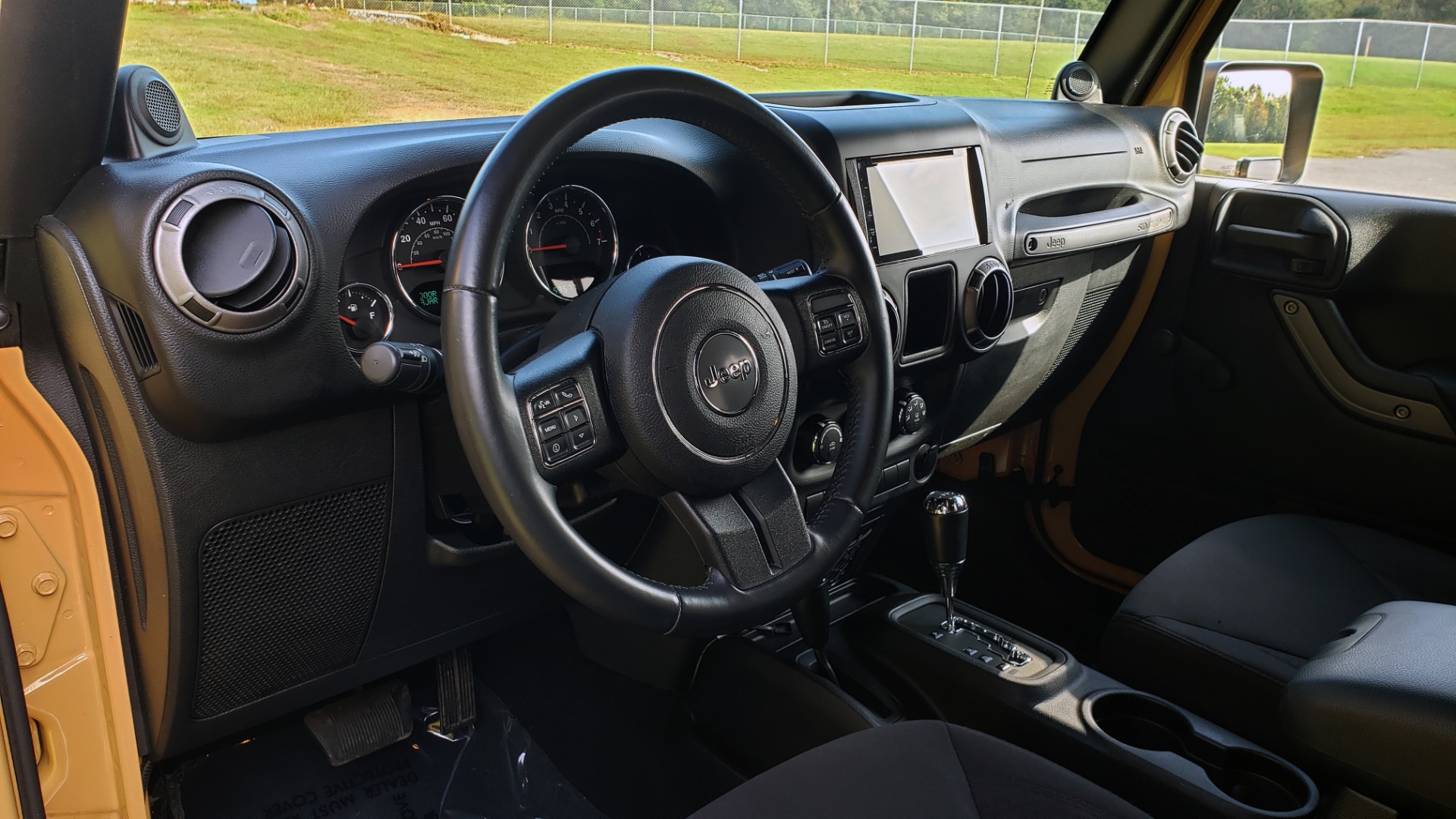 Used 2013 Jeep WRANGLER UNLIMITED SPORT 4X4 / 3.6L V6 / 5-SPD AUTO / 3-PC FREEDOM TOP for sale Sold at Formula Imports in Charlotte NC 28227 40