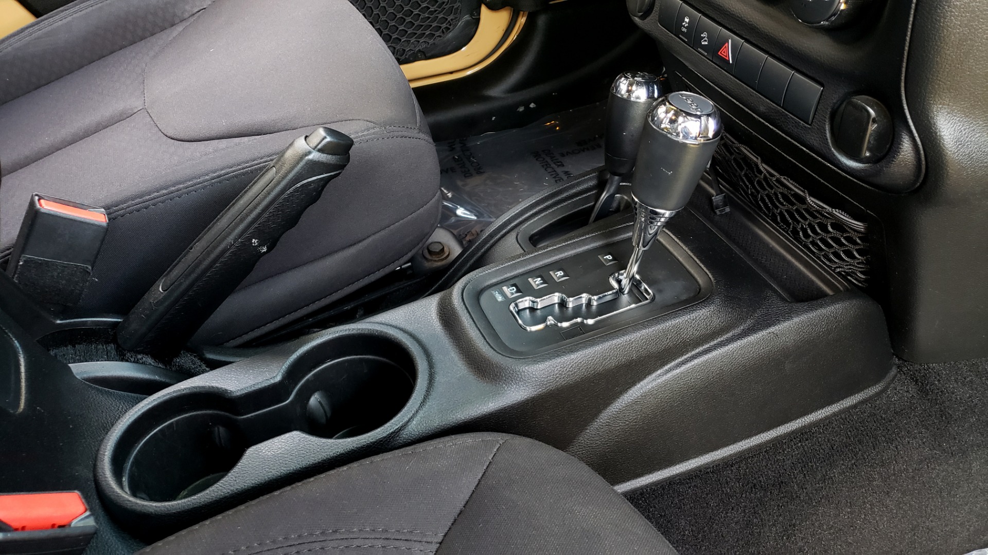Used 2013 Jeep WRANGLER UNLIMITED SPORT 4X4 / 3.6L V6 / 5-SPD AUTO / 3-PC FREEDOM TOP for sale Sold at Formula Imports in Charlotte NC 28227 59