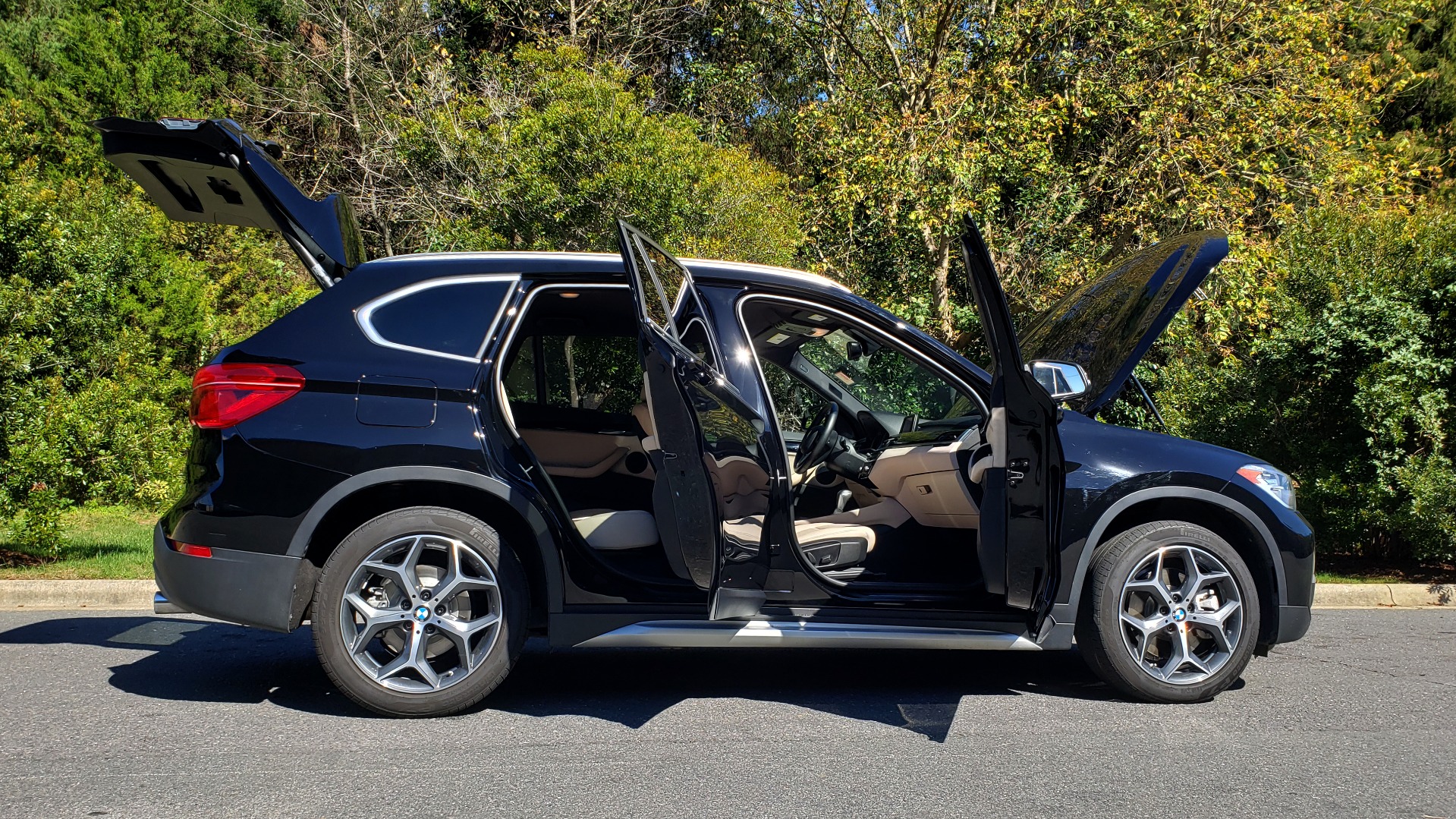 Used 2018 BMW X1 SDRIVE28I / HEATED SEATS / 4-CYL / 8-SPD AUTO / REARVIEW for sale Sold at Formula Imports in Charlotte NC 28227 11